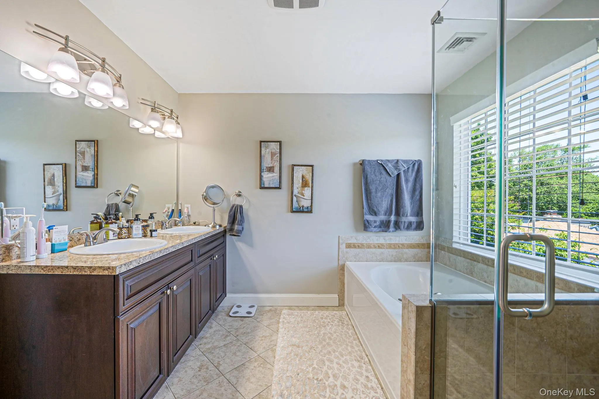 44 Merritts Path, Brookhaven, NY, 4 Bedrooms Bedrooms, 7 Rooms Rooms,2 BathroomsBathrooms,Residential,For Rent,Merritts,0,1009558 44 Merritts Path, Brookhaven, NY, 4 Bedrooms Bedrooms, 7 Rooms Rooms,2 BathroomsBathrooms,Residential,For Rent,Merritts,0,1009558