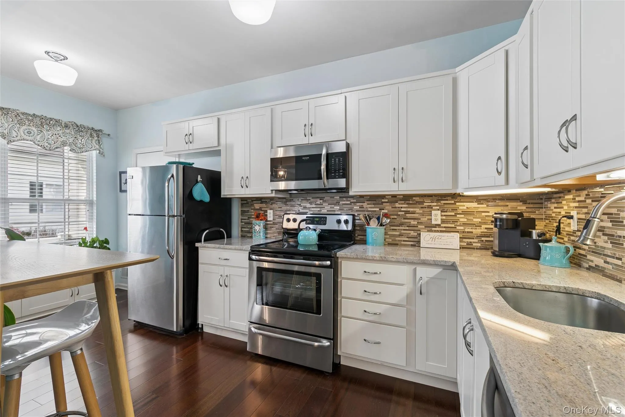 17 Constantine Way, Brookhaven, NY, 2 Bedrooms Bedrooms, 5 Rooms Rooms,2 BathroomsBathrooms,Residential,For Rent,Constantine,0,1009566 17 Constantine Way, Brookhaven, NY, 2 Bedrooms Bedrooms, 5 Rooms Rooms,2 BathroomsBathrooms,Residential,For Rent,Constantine,0,1009566