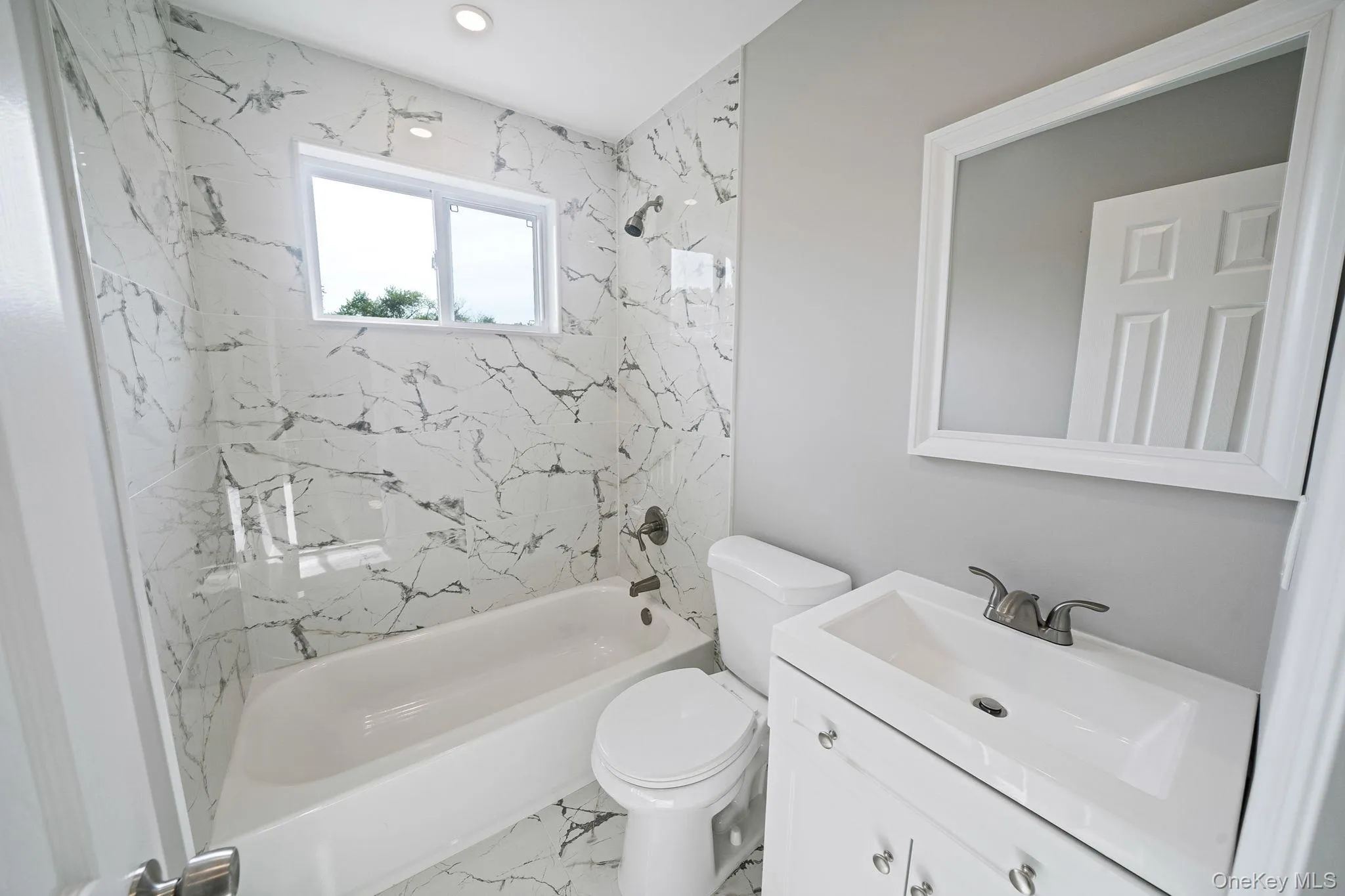 192 18th Street, Babylon, NY, 4 Bedrooms Bedrooms, 7 Rooms Rooms,2 BathroomsBathrooms,Residential,For Rent,18th,0,1009568 192 18th Street, Babylon, NY, 4 Bedrooms Bedrooms, 7 Rooms Rooms,2 BathroomsBathrooms,Residential,For Rent,18th,0,1009568