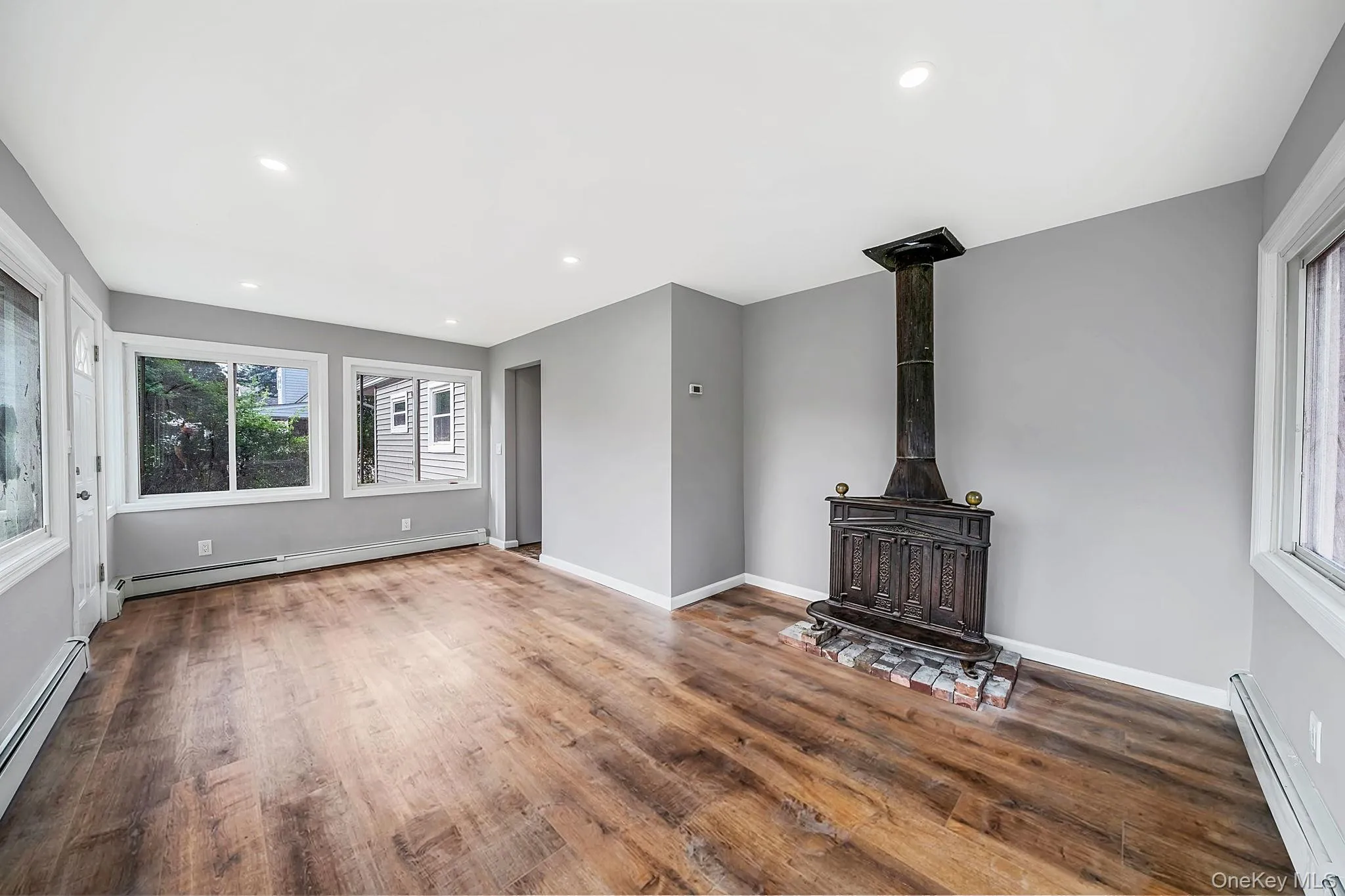 192 18th Street, Babylon, NY, 4 Bedrooms Bedrooms, 7 Rooms Rooms,2 BathroomsBathrooms,Residential,For Rent,18th,0,1009568 192 18th Street, Babylon, NY, 4 Bedrooms Bedrooms, 7 Rooms Rooms,2 BathroomsBathrooms,Residential,For Rent,18th,0,1009568