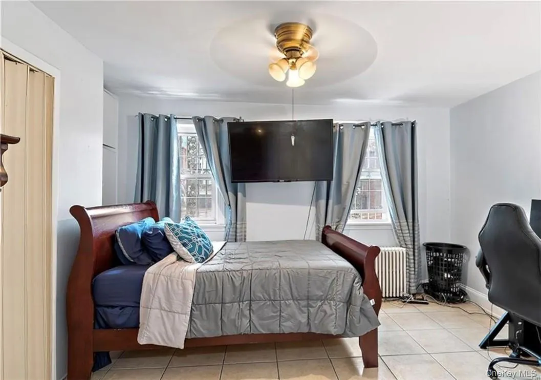 2934 Tenbroeck Avenue, New York, NY, 1 Bedroom Bedrooms, 3 Rooms Rooms,1 BathroomBathrooms,Residential Lease,For Rent,Tenbroeck,0,1009576 2934 Tenbroeck Avenue, New York, NY, 1 Bedroom Bedrooms, 3 Rooms Rooms,1 BathroomBathrooms,Residential Lease,For Rent,Tenbroeck,0,1009576