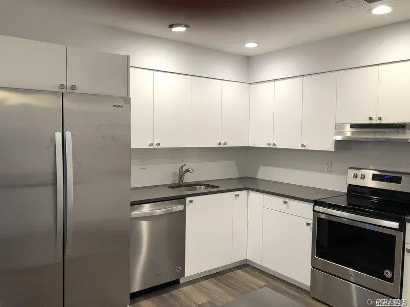 48 Wimbledon Drive, North Hempstead, NY, 3 Bedrooms Bedrooms, 7 Rooms Rooms,2 BathroomsBathrooms,Residential Lease,For Rent,Wimbledon,0,1009577 48 Wimbledon Drive, North Hempstead, NY, 3 Bedrooms Bedrooms, 7 Rooms Rooms,2 BathroomsBathrooms,Residential Lease,For Rent,Wimbledon,0,1009577