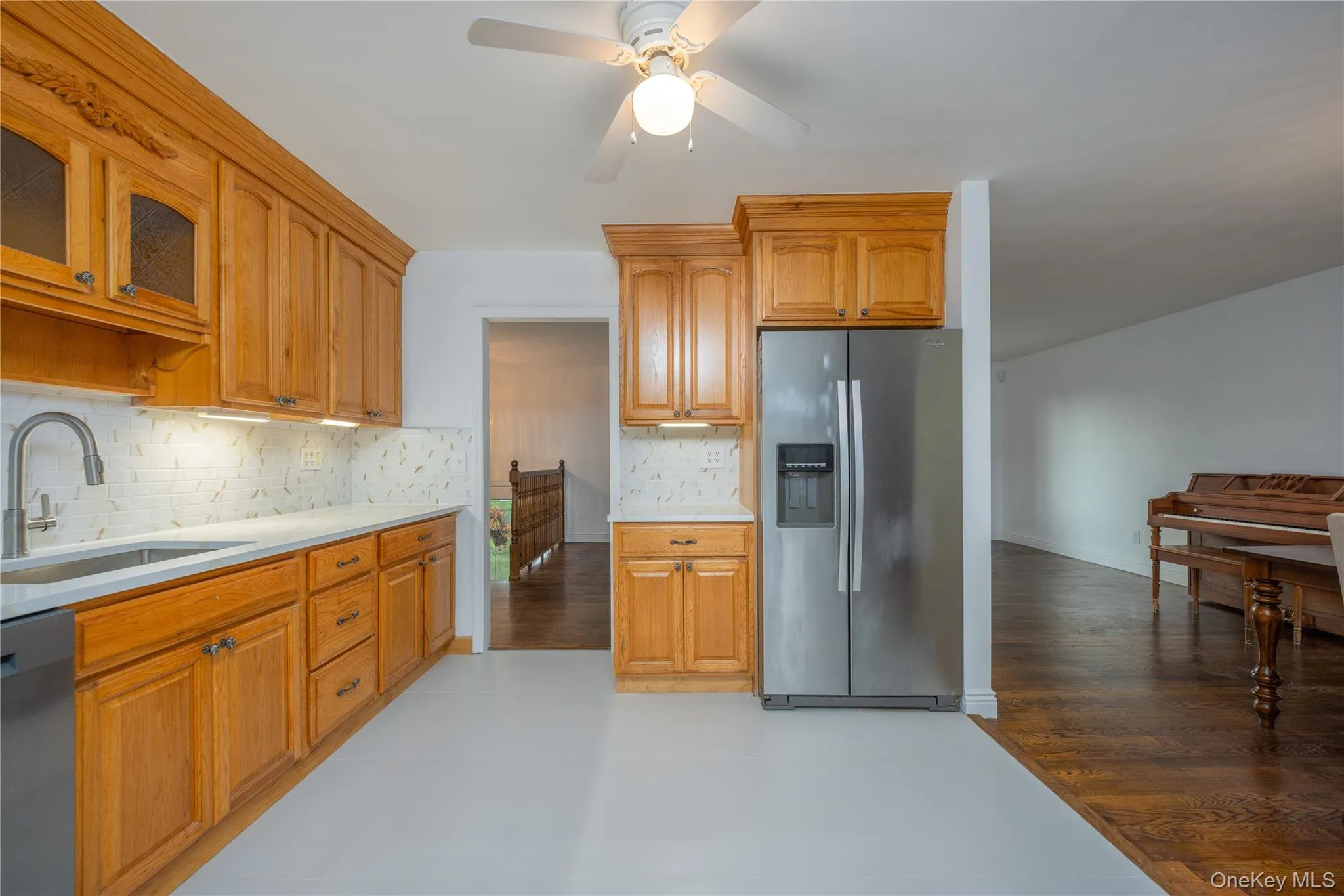 Quartz counters Quartz counters