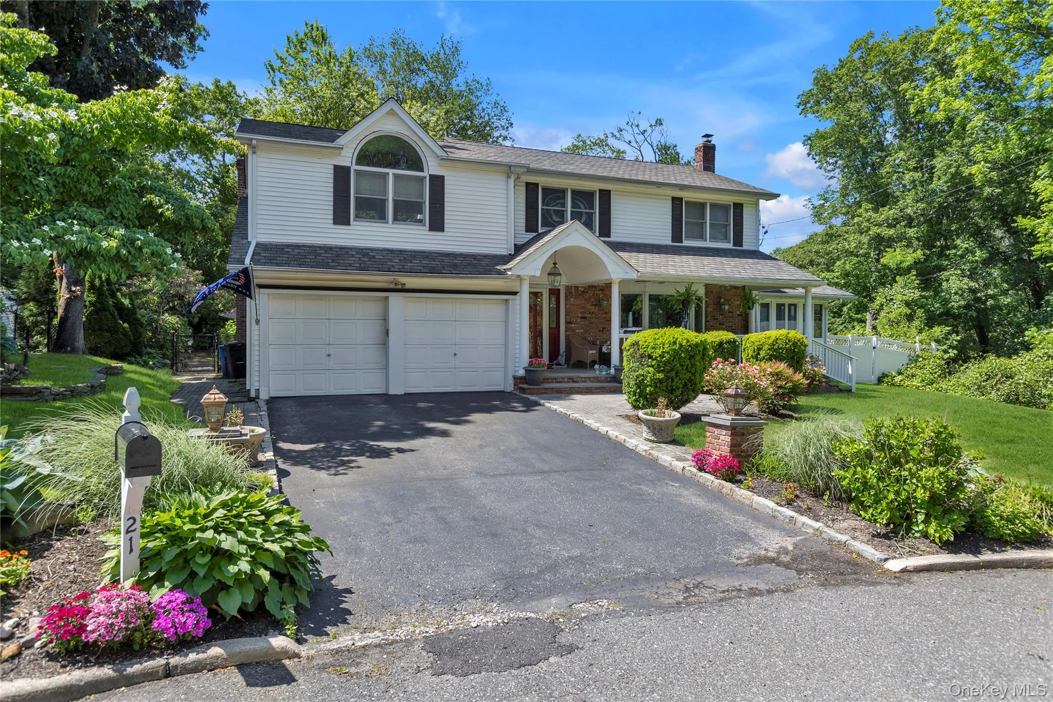 21 Martha Court, Huntington, NY, 3 Bedrooms Bedrooms, 9 Rooms Rooms,2 BathroomsBathrooms,Residential,For Rent,Martha,0,1009590 21 Martha Court, Huntington, NY, 3 Bedrooms Bedrooms, 9 Rooms Rooms,2 BathroomsBathrooms,Residential,For Rent,Martha,0,1009590