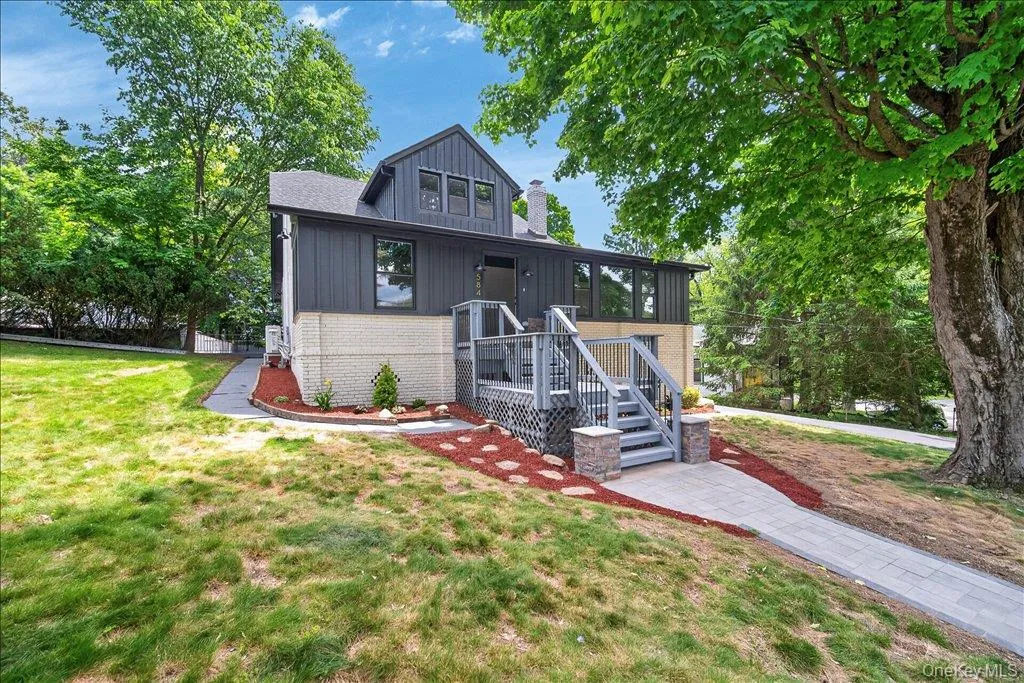 584 Shore Drive, New Windsor, NY, 4 Bedrooms Bedrooms, 9 Rooms Rooms,2 BathroomsBathrooms,Residential,For Rent,Shore,0,1009591 584 Shore Drive, New Windsor, NY, 4 Bedrooms Bedrooms, 9 Rooms Rooms,2 BathroomsBathrooms,Residential,For Rent,Shore,0,1009591