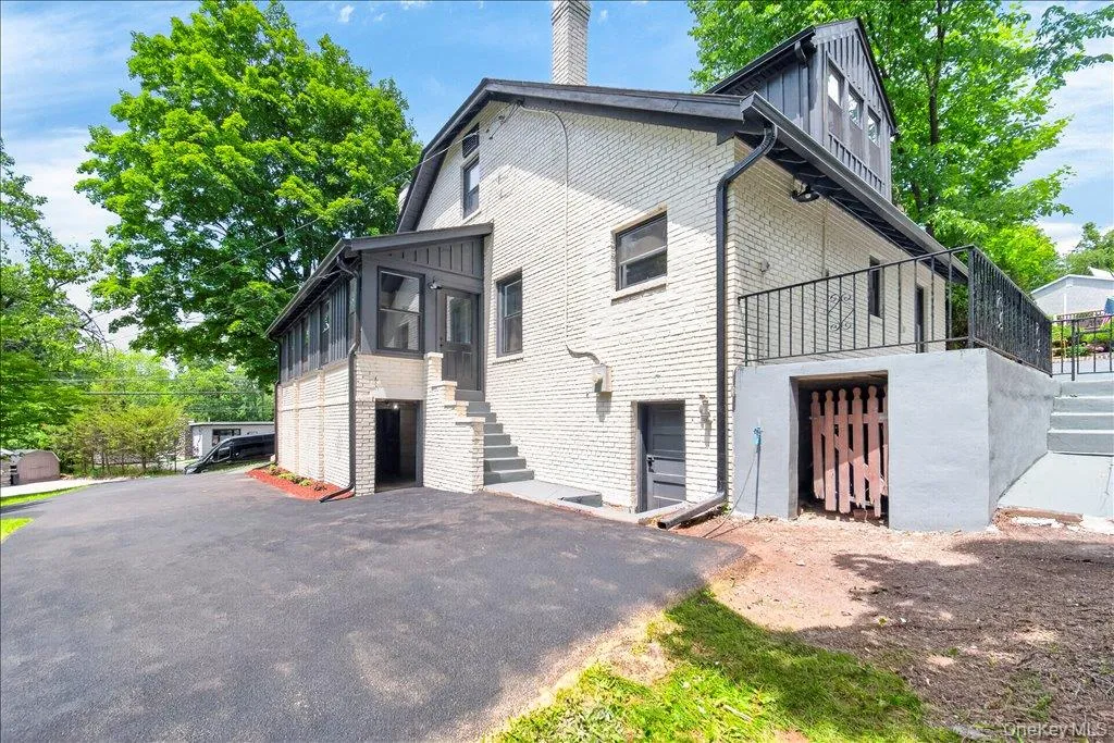 584 Shore Drive, New Windsor, NY, 4 Bedrooms Bedrooms, 9 Rooms Rooms,2 BathroomsBathrooms,Residential,For Rent,Shore,0,1009591 584 Shore Drive, New Windsor, NY, 4 Bedrooms Bedrooms, 9 Rooms Rooms,2 BathroomsBathrooms,Residential,For Rent,Shore,0,1009591