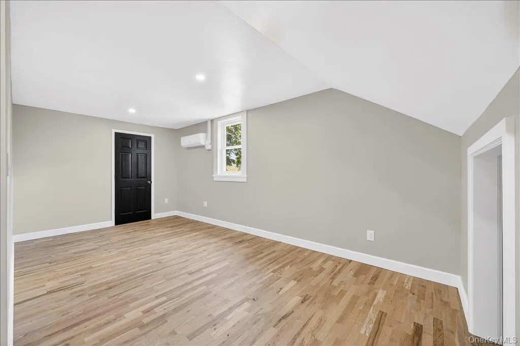 584 Shore Drive, New Windsor, NY, 4 Bedrooms Bedrooms, 9 Rooms Rooms,2 BathroomsBathrooms,Residential,For Rent,Shore,0,1009591 584 Shore Drive, New Windsor, NY, 4 Bedrooms Bedrooms, 9 Rooms Rooms,2 BathroomsBathrooms,Residential,For Rent,Shore,0,1009591