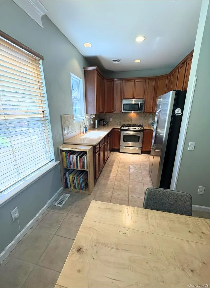 1 Maler Lane, Brookhaven, NY, 2 Bedrooms Bedrooms, 10 Rooms Rooms,2 BathroomsBathrooms,Residential,For Rent,Maler,0,1009599 1 Maler Lane, Brookhaven, NY, 2 Bedrooms Bedrooms, 10 Rooms Rooms,2 BathroomsBathrooms,Residential,For Rent,Maler,0,1009599