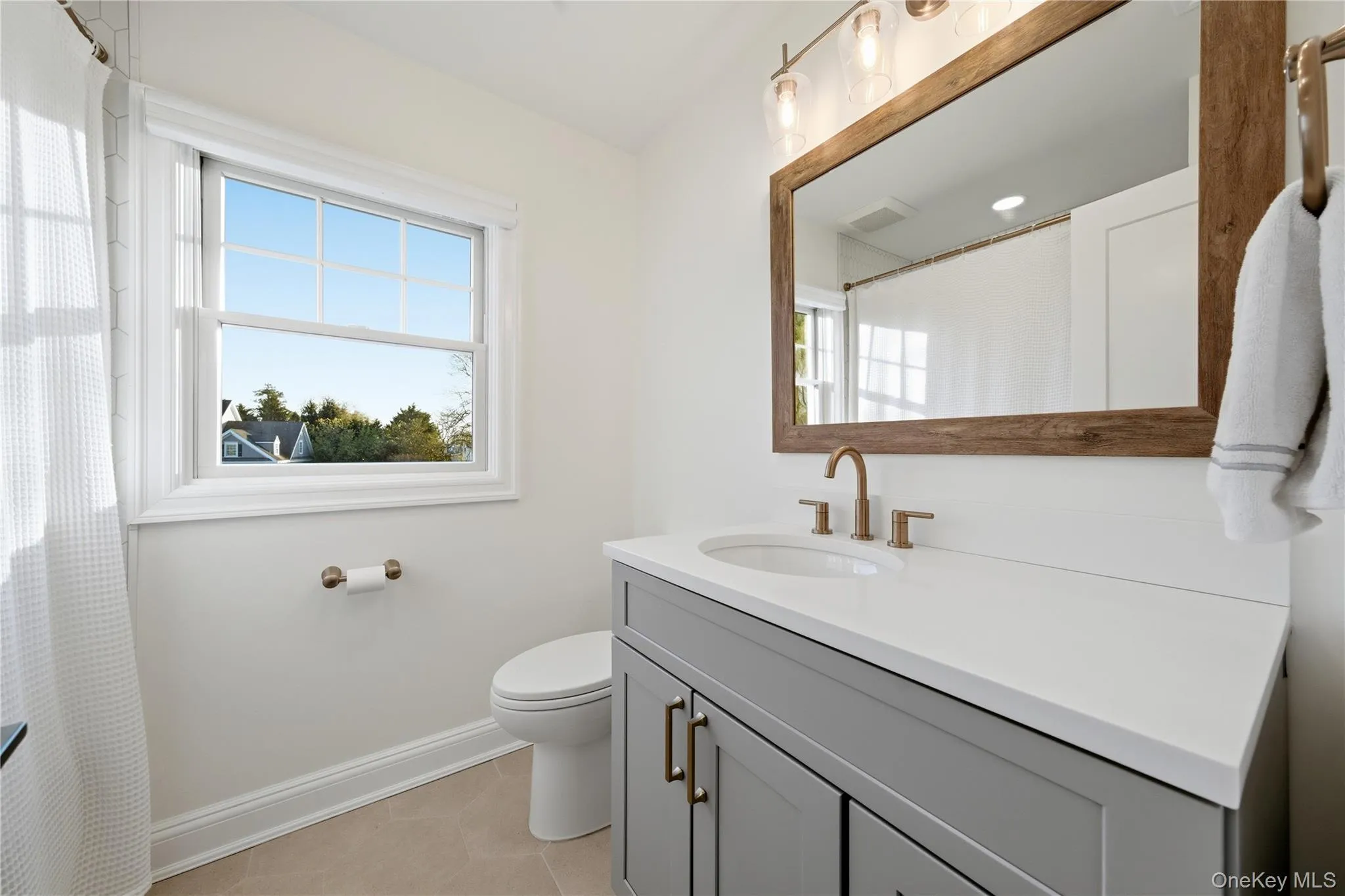 3 True Harbour Way, Islip, NY, 5 Bedrooms Bedrooms, 8 Rooms Rooms,2 BathroomsBathrooms,Residential,For Rent,True Harbour,0,1009603 3 True Harbour Way, Islip, NY, 5 Bedrooms Bedrooms, 8 Rooms Rooms,2 BathroomsBathrooms,Residential,For Rent,True Harbour,0,1009603