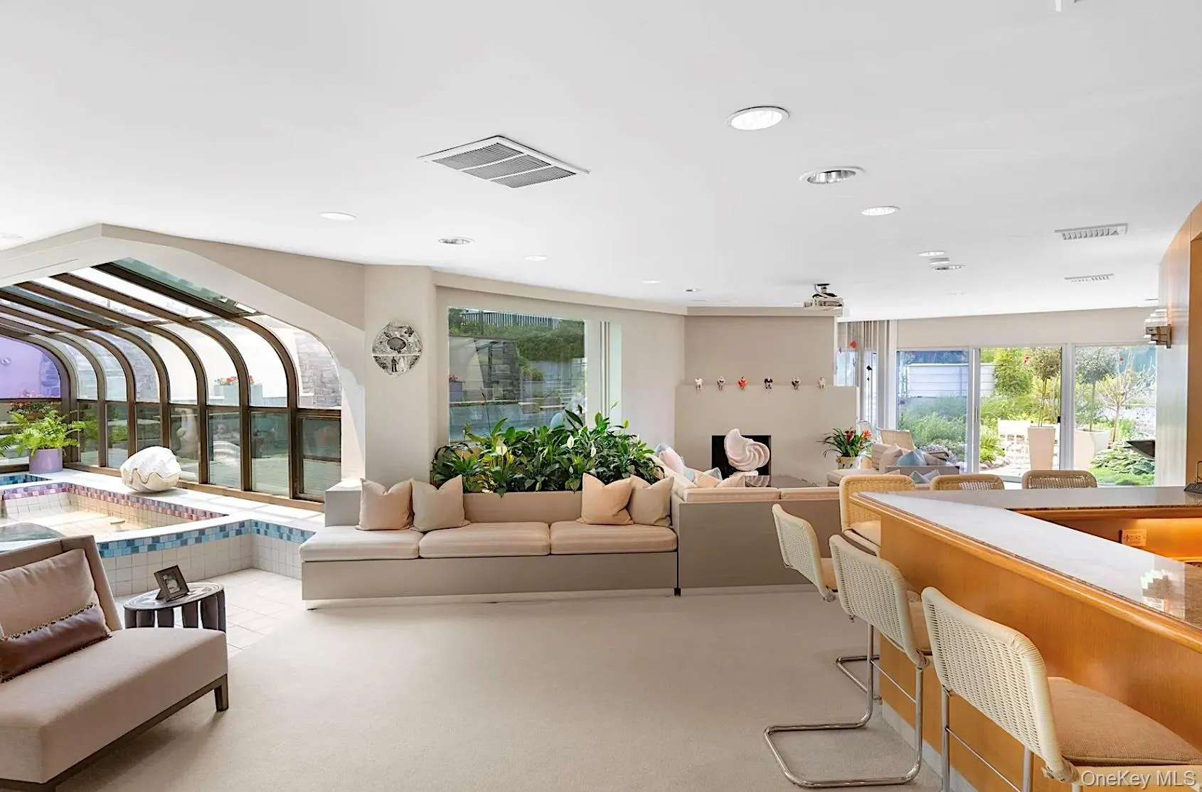 6 Gin Lane, Southampton, NY, 5 Bedrooms Bedrooms, 15 Rooms Rooms,6 BathroomsBathrooms,Residential Lease,For Rent,Gin,0,1009615 6 Gin Lane, Southampton, NY, 5 Bedrooms Bedrooms, 15 Rooms Rooms,6 BathroomsBathrooms,Residential Lease,For Rent,Gin,0,1009615