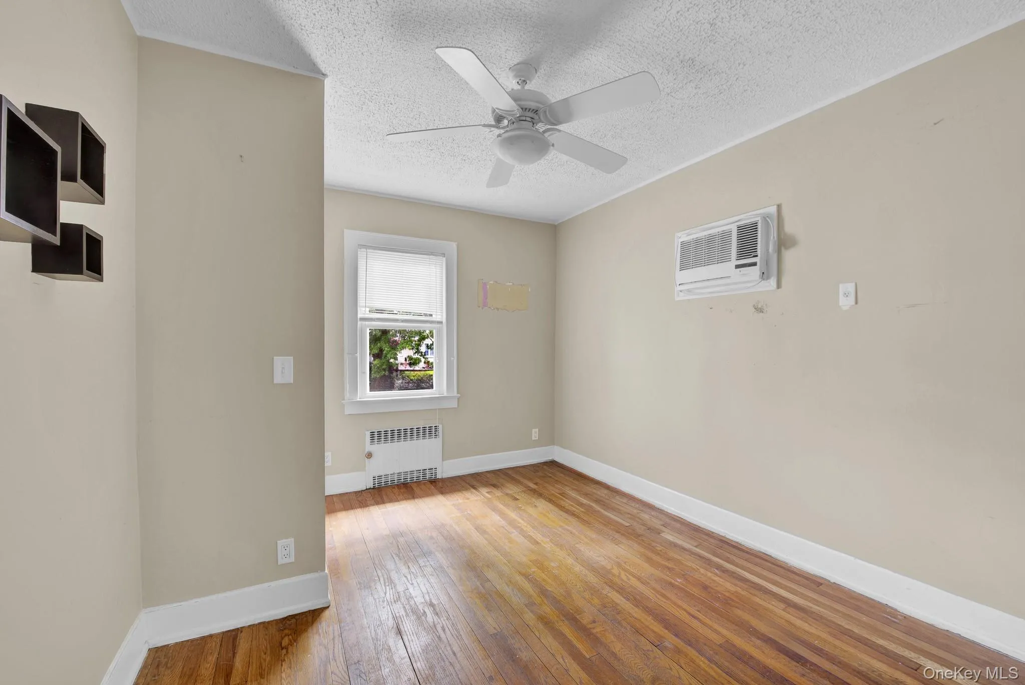 255 Rolling Street, Hempstead, NY, 3 Bedrooms Bedrooms, 6 Rooms Rooms,2 BathroomsBathrooms,Residential,For Rent,Rolling,0,1009618 255 Rolling Street, Hempstead, NY, 3 Bedrooms Bedrooms, 6 Rooms Rooms,2 BathroomsBathrooms,Residential,For Rent,Rolling,0,1009618