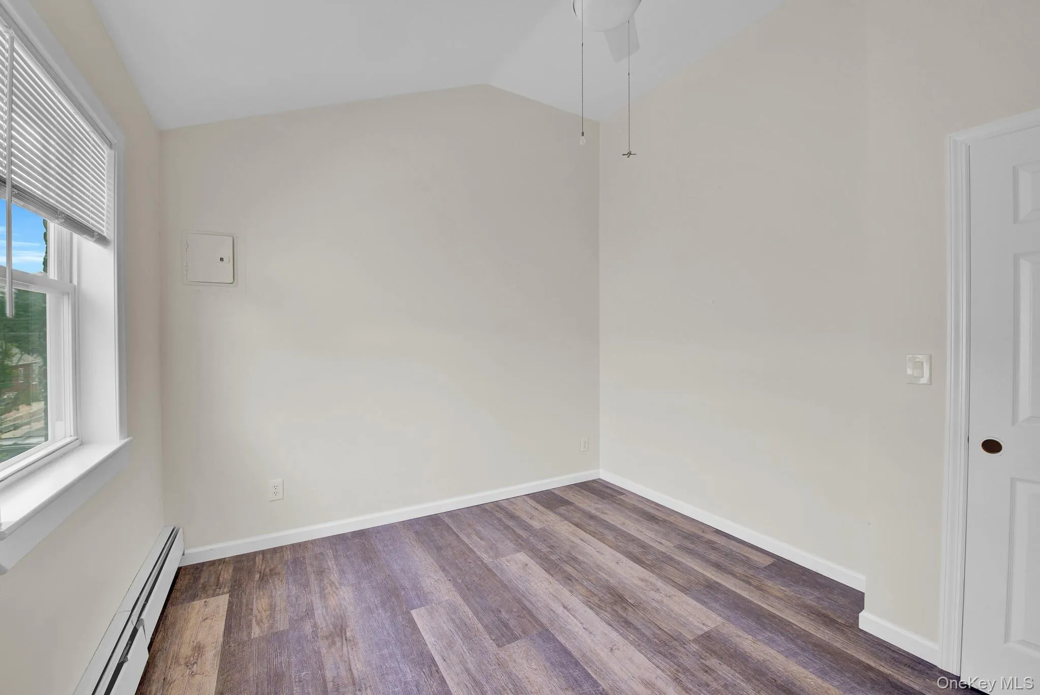 255 Rolling Street, Hempstead, NY, 3 Bedrooms Bedrooms, 6 Rooms Rooms,2 BathroomsBathrooms,Residential,For Rent,Rolling,0,1009618 255 Rolling Street, Hempstead, NY, 3 Bedrooms Bedrooms, 6 Rooms Rooms,2 BathroomsBathrooms,Residential,For Rent,Rolling,0,1009618