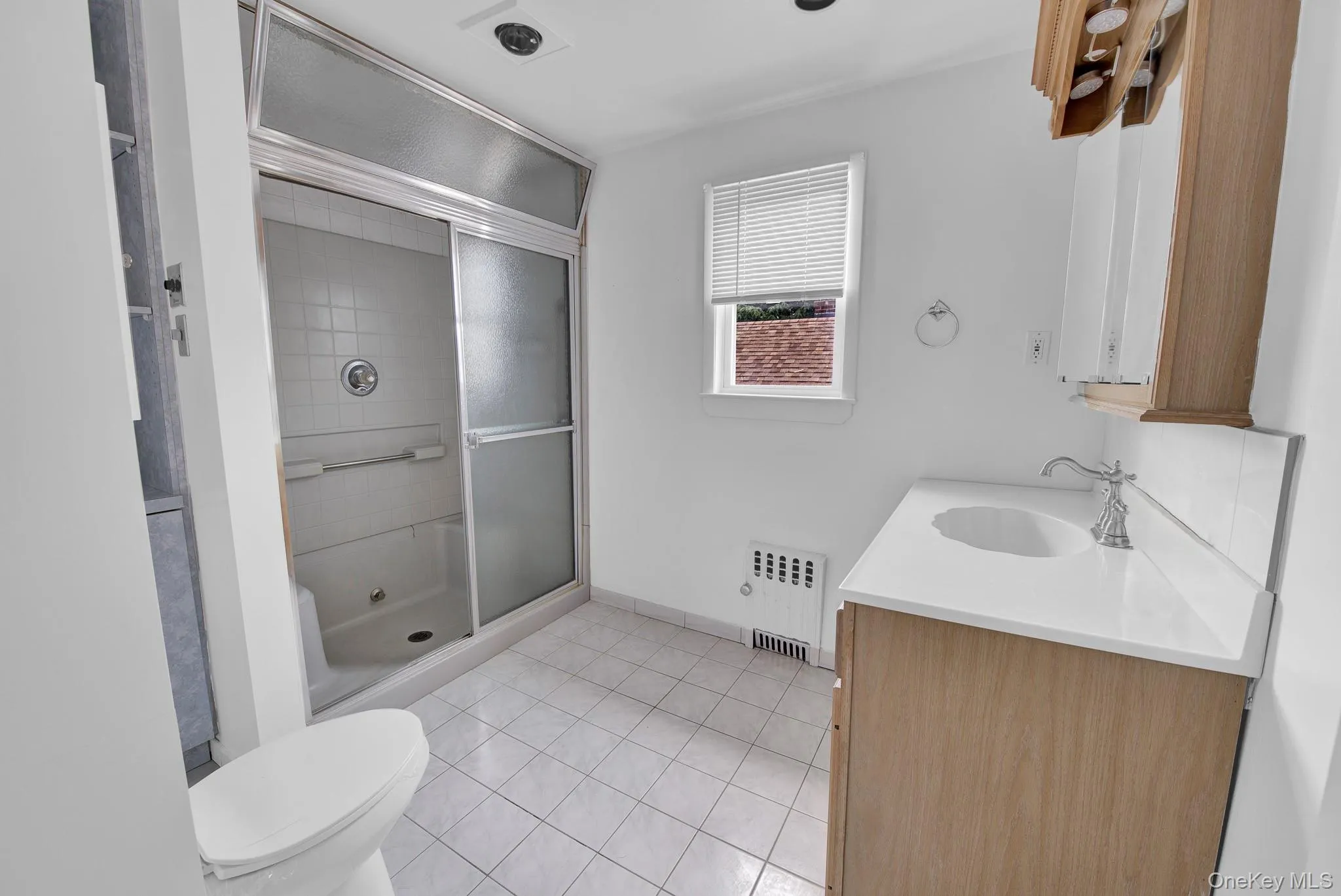 255 Rolling Street, Hempstead, NY, 3 Bedrooms Bedrooms, 6 Rooms Rooms,2 BathroomsBathrooms,Residential,For Rent,Rolling,0,1009618 255 Rolling Street, Hempstead, NY, 3 Bedrooms Bedrooms, 6 Rooms Rooms,2 BathroomsBathrooms,Residential,For Rent,Rolling,0,1009618