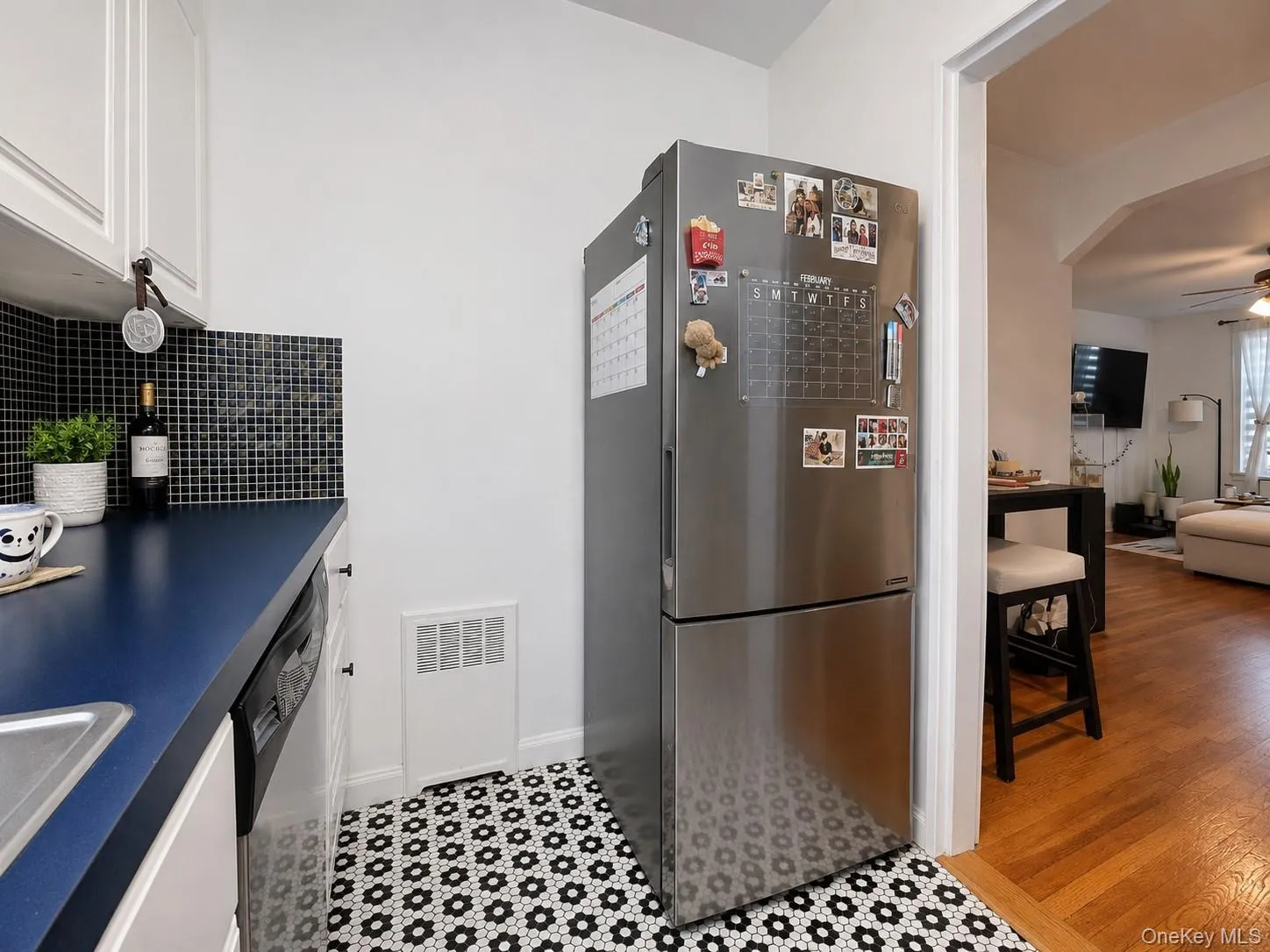 35-21 205th Street, New York, NY, 1 Bedroom Bedrooms, 4 Rooms Rooms,1 BathroomBathrooms,Residential,For Rent,205th,0,1009623 35-21 205th Street, New York, NY, 1 Bedroom Bedrooms, 4 Rooms Rooms,1 BathroomBathrooms,Residential,For Rent,205th,0,1009623