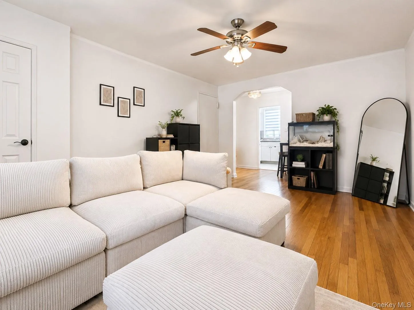 35-21 205th Street, New York, NY, 1 Bedroom Bedrooms, 4 Rooms Rooms,1 BathroomBathrooms,Residential,For Rent,205th,0,1009623 35-21 205th Street, New York, NY, 1 Bedroom Bedrooms, 4 Rooms Rooms,1 BathroomBathrooms,Residential,For Rent,205th,0,1009623