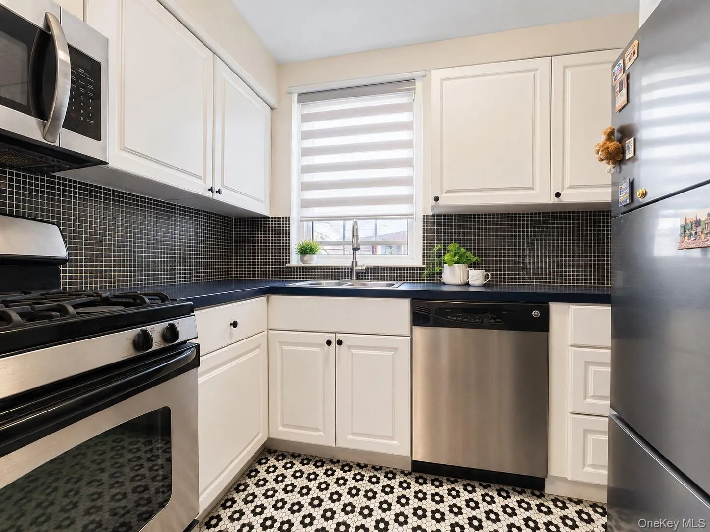 35-21 205th Street, New York, NY, 1 Bedroom Bedrooms, 4 Rooms Rooms,1 BathroomBathrooms,Residential,For Rent,205th,0,1009623 35-21 205th Street, New York, NY, 1 Bedroom Bedrooms, 4 Rooms Rooms,1 BathroomBathrooms,Residential,For Rent,205th,0,1009623
