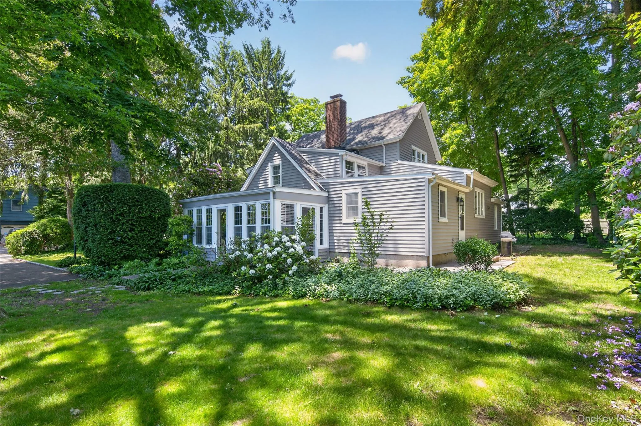136 Lodge Avenue, Huntington, NY, 3 Bedrooms Bedrooms, 7 Rooms Rooms,2 BathroomsBathrooms,Residential,For Rent,Lodge,0,1009624 136 Lodge Avenue, Huntington, NY, 3 Bedrooms Bedrooms, 7 Rooms Rooms,2 BathroomsBathrooms,Residential,For Rent,Lodge,0,1009624