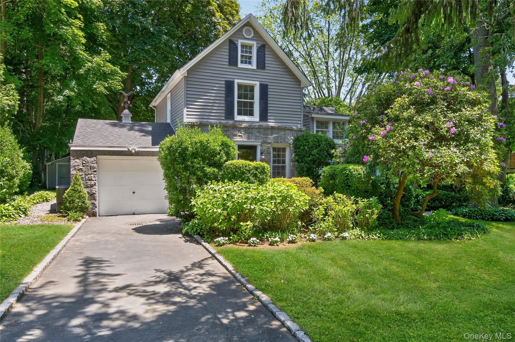 136 Lodge Avenue, Huntington, NY, 3 Bedrooms Bedrooms, 7 Rooms Rooms,2 BathroomsBathrooms,Residential,For Rent,Lodge,0,1009624 136 Lodge Avenue, Huntington, NY, 3 Bedrooms Bedrooms, 7 Rooms Rooms,2 BathroomsBathrooms,Residential,For Rent,Lodge,0,1009624