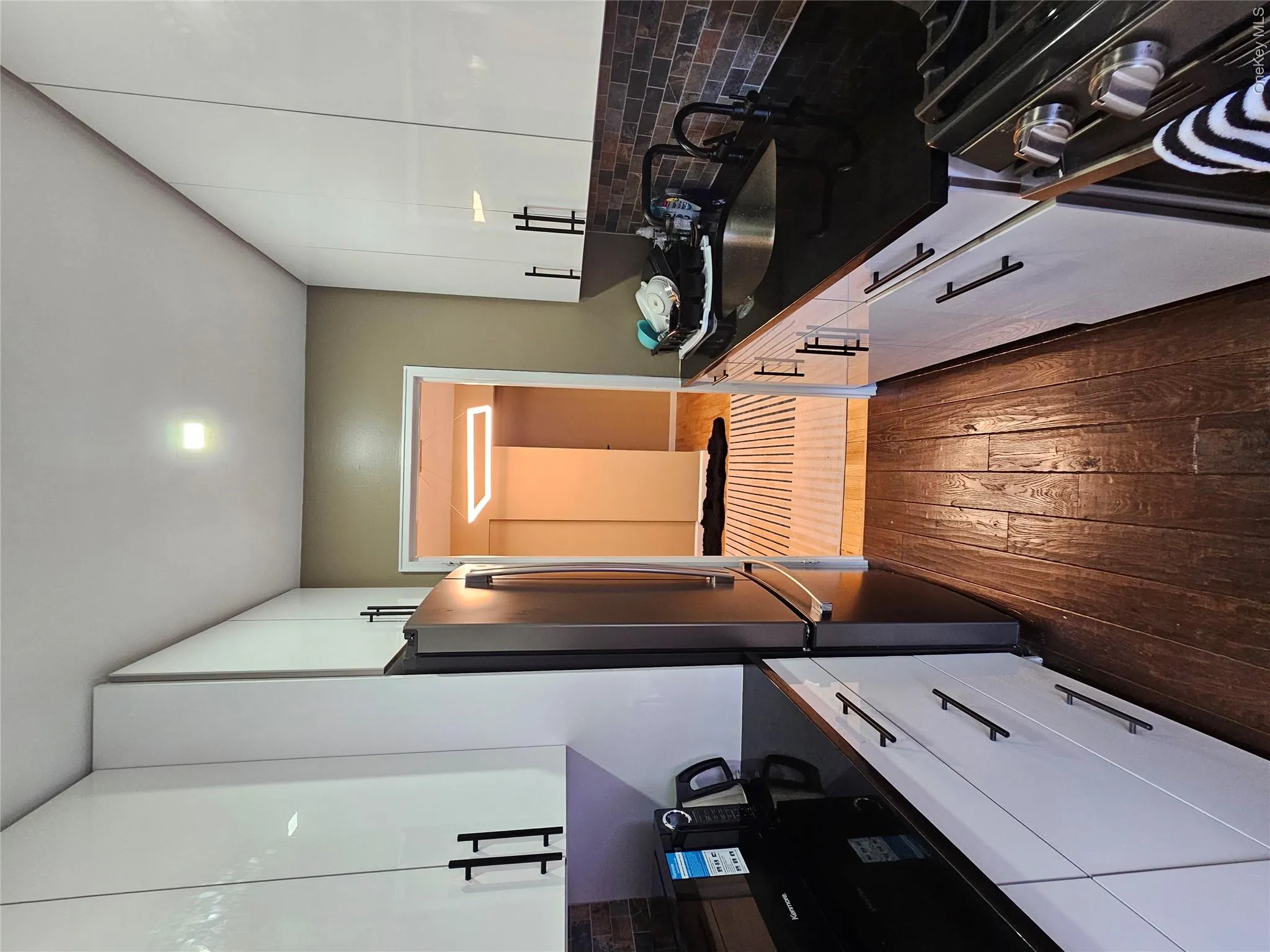 1 Fisher Drive, Mount Vernon, NY, 1 Bedroom Bedrooms, 3 Rooms Rooms,1 BathroomBathrooms,Residential,For Rent,Fisher,0,1009636 1 Fisher Drive, Mount Vernon, NY, 1 Bedroom Bedrooms, 3 Rooms Rooms,1 BathroomBathrooms,Residential,For Rent,Fisher,0,1009636