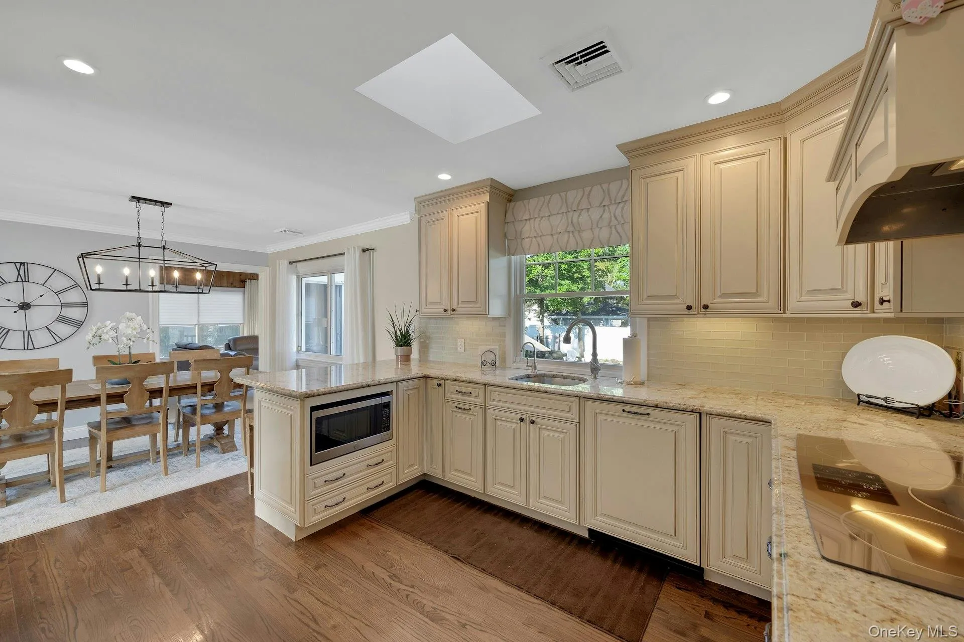 144 Thornbury Road, New Rochelle, NY, 4 Bedrooms Bedrooms, 8 Rooms Rooms,2 BathroomsBathrooms,Residential Lease,For Rent,Thornbury,0,1009638 144 Thornbury Road, New Rochelle, NY, 4 Bedrooms Bedrooms, 8 Rooms Rooms,2 BathroomsBathrooms,Residential Lease,For Rent,Thornbury,0,1009638