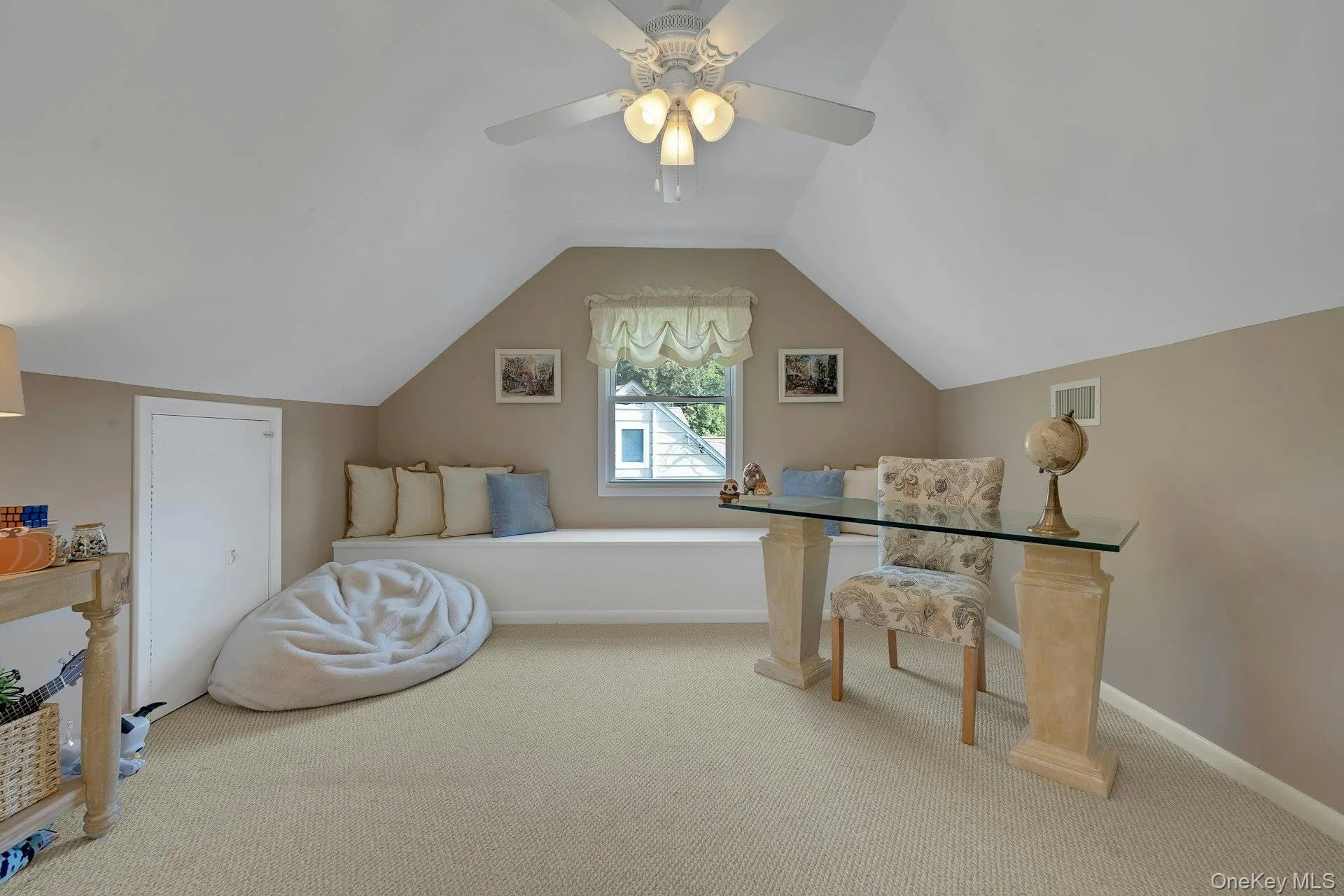 144 Thornbury Road, New Rochelle, NY, 4 Bedrooms Bedrooms, 8 Rooms Rooms,2 BathroomsBathrooms,Residential Lease,For Rent,Thornbury,0,1009638 144 Thornbury Road, New Rochelle, NY, 4 Bedrooms Bedrooms, 8 Rooms Rooms,2 BathroomsBathrooms,Residential Lease,For Rent,Thornbury,0,1009638