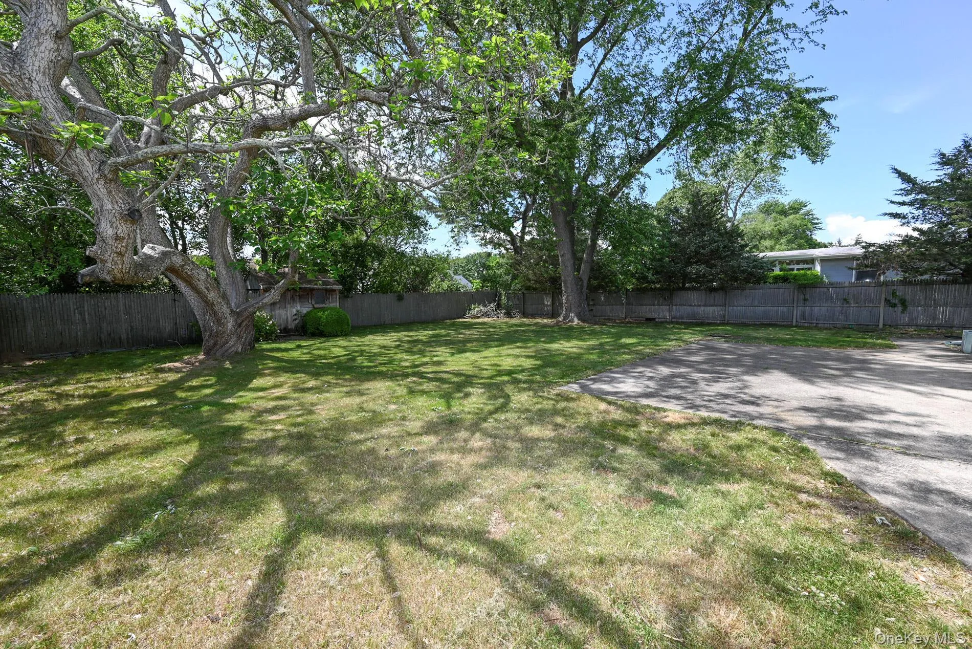 19 Midday Drive, Brookhaven, NY, 4 Bedrooms Bedrooms, 10 Rooms Rooms,3 BathroomsBathrooms,Residential,For Rent,Midday,0,1009640 19 Midday Drive, Brookhaven, NY, 4 Bedrooms Bedrooms, 10 Rooms Rooms,3 BathroomsBathrooms,Residential,For Rent,Midday,0,1009640