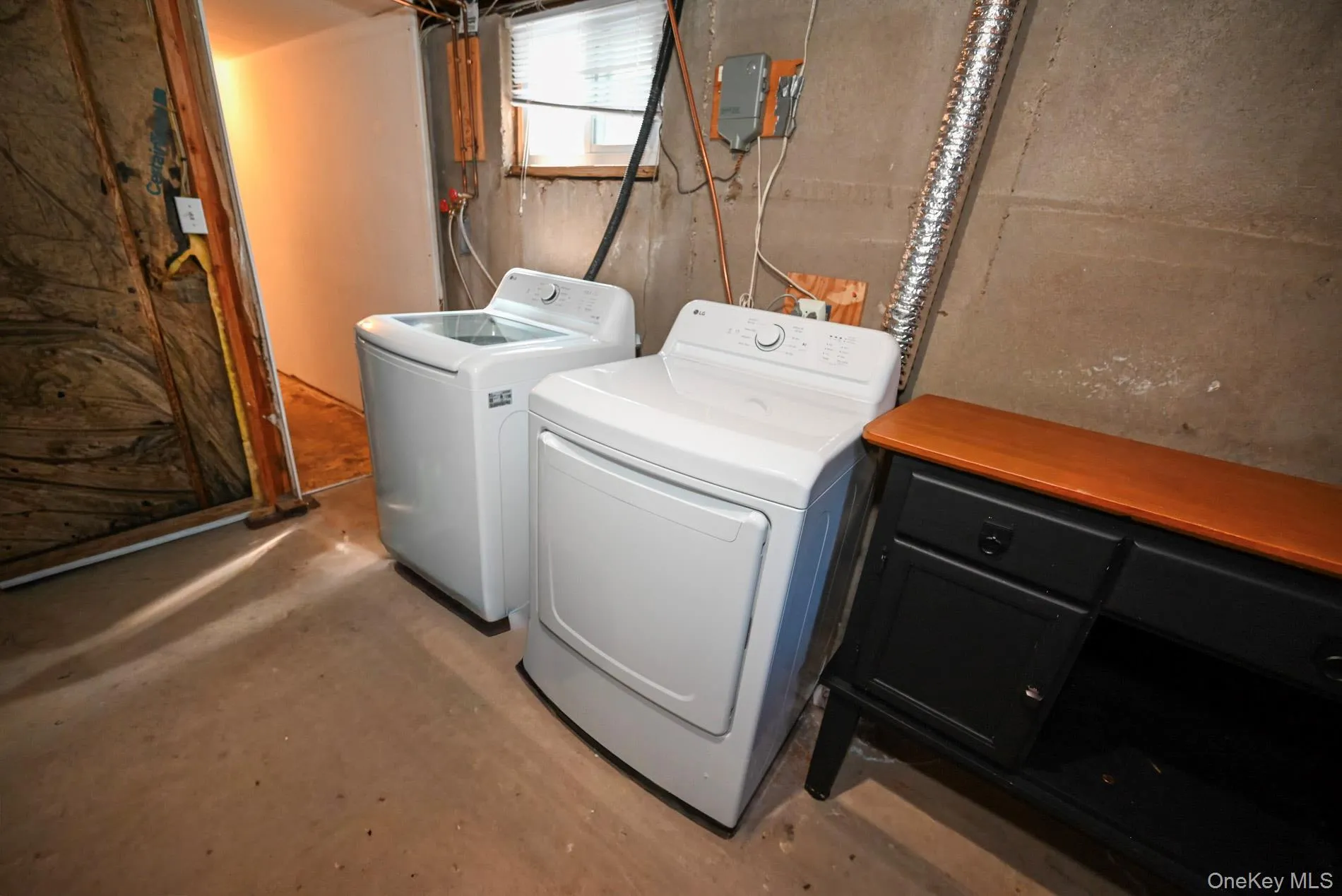 19 Midday Drive, Brookhaven, NY, 4 Bedrooms Bedrooms, 10 Rooms Rooms,3 BathroomsBathrooms,Residential,For Rent,Midday,0,1009640 19 Midday Drive, Brookhaven, NY, 4 Bedrooms Bedrooms, 10 Rooms Rooms,3 BathroomsBathrooms,Residential,For Rent,Midday,0,1009640