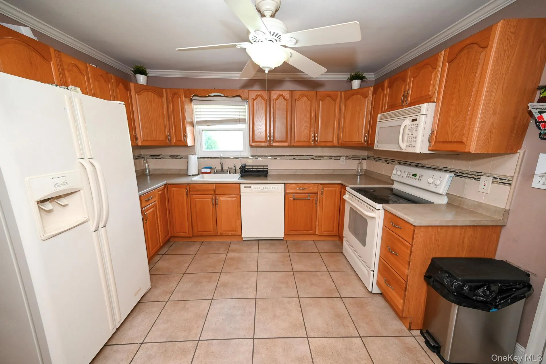 19 Midday Drive, Brookhaven, NY, 4 Bedrooms Bedrooms, 10 Rooms Rooms,3 BathroomsBathrooms,Residential,For Rent,Midday,0,1009640 19 Midday Drive, Brookhaven, NY, 4 Bedrooms Bedrooms, 10 Rooms Rooms,3 BathroomsBathrooms,Residential,For Rent,Midday,0,1009640