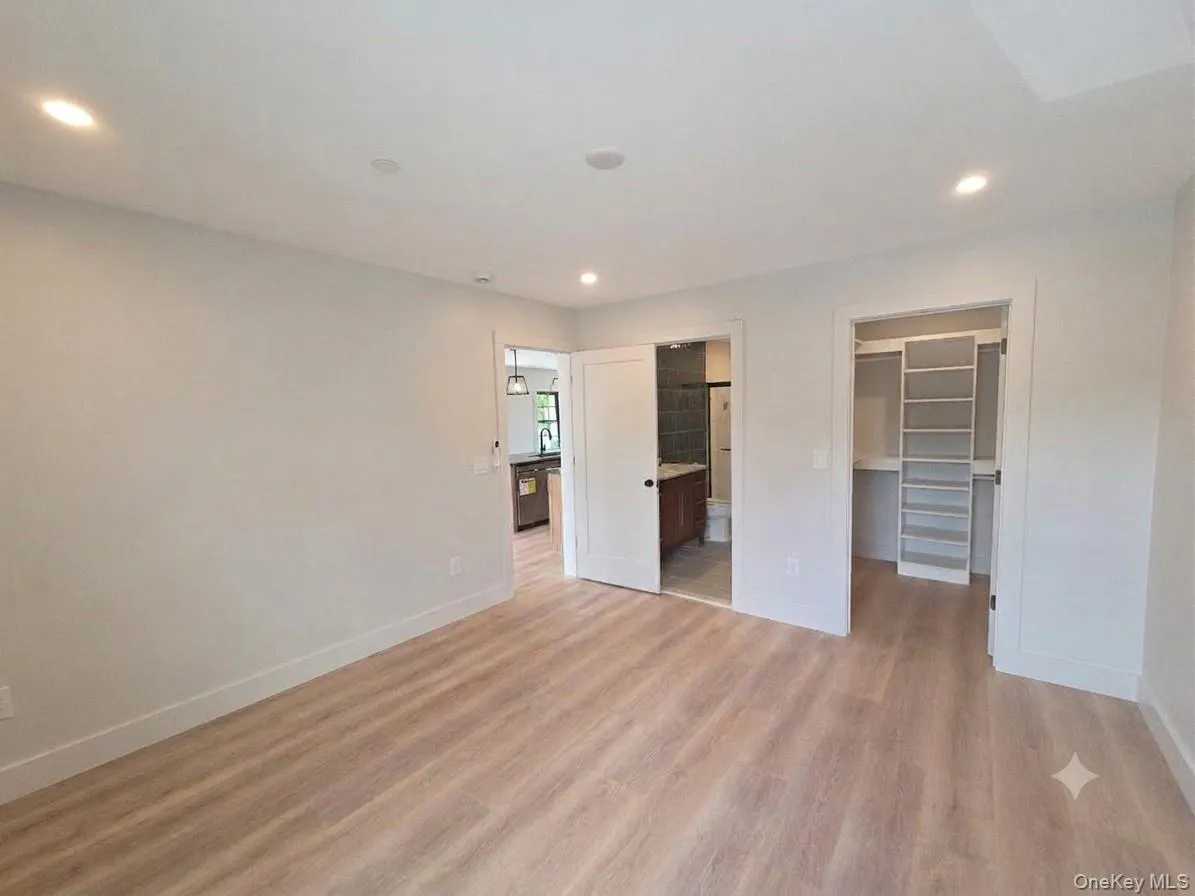 895 Rt-376, East Fishkill, NY, 1 Bedroom Bedrooms, 3 Rooms Rooms,1 BathroomBathrooms,Residential Lease,For Rent,Rt-376,0,1009643 895 Rt-376, East Fishkill, NY, 1 Bedroom Bedrooms, 3 Rooms Rooms,1 BathroomBathrooms,Residential Lease,For Rent,Rt-376,0,1009643