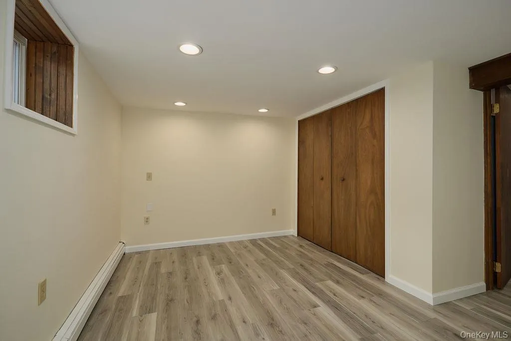 Lower Level Living Area/bedroom Lower Level Living Area/bedroom
