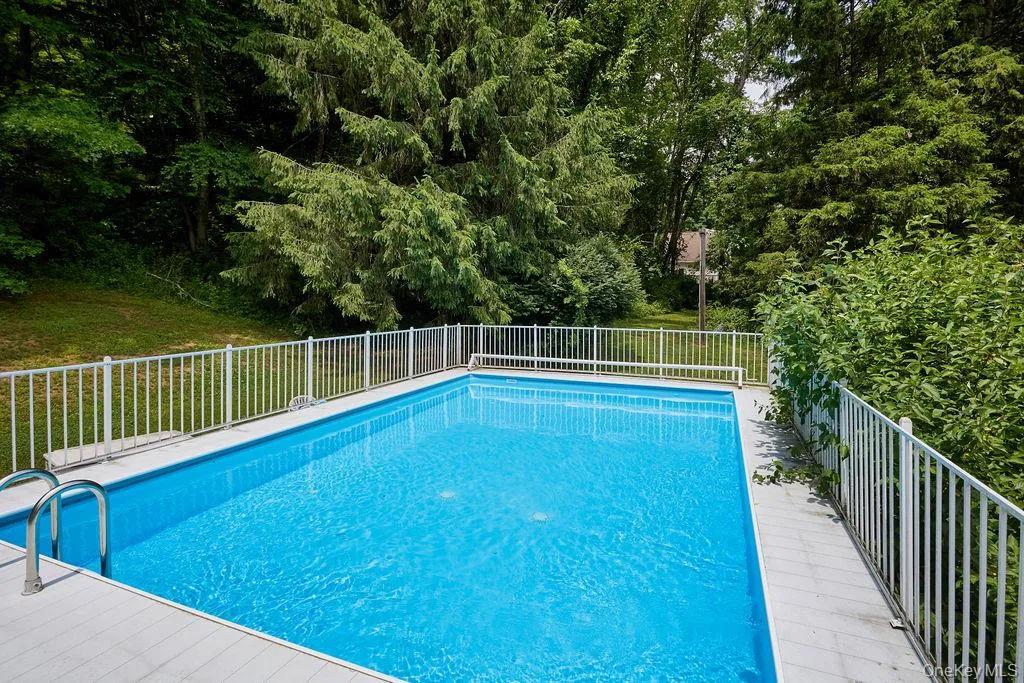 241 Leetown Road, East Fishkill, NY, 3 Bedrooms Bedrooms, 6 Rooms Rooms,3 BathroomsBathrooms,Residential,For Rent,Leetown,0,1009644 241 Leetown Road, East Fishkill, NY, 3 Bedrooms Bedrooms, 6 Rooms Rooms,3 BathroomsBathrooms,Residential,For Rent,Leetown,0,1009644