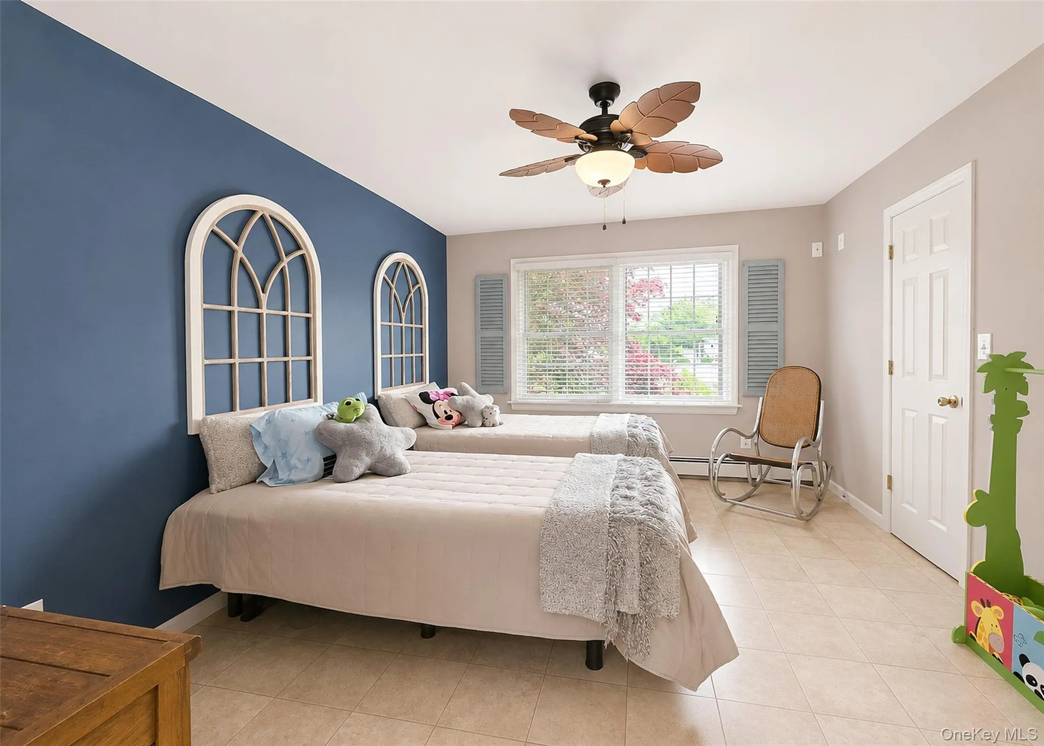 6 Naybor Avenue, Brookhaven, NY, 4 Bedrooms Bedrooms, 12 Rooms Rooms,3 BathroomsBathrooms,Residential,For Rent,Naybor,0,1009647 6 Naybor Avenue, Brookhaven, NY, 4 Bedrooms Bedrooms, 12 Rooms Rooms,3 BathroomsBathrooms,Residential,For Rent,Naybor,0,1009647