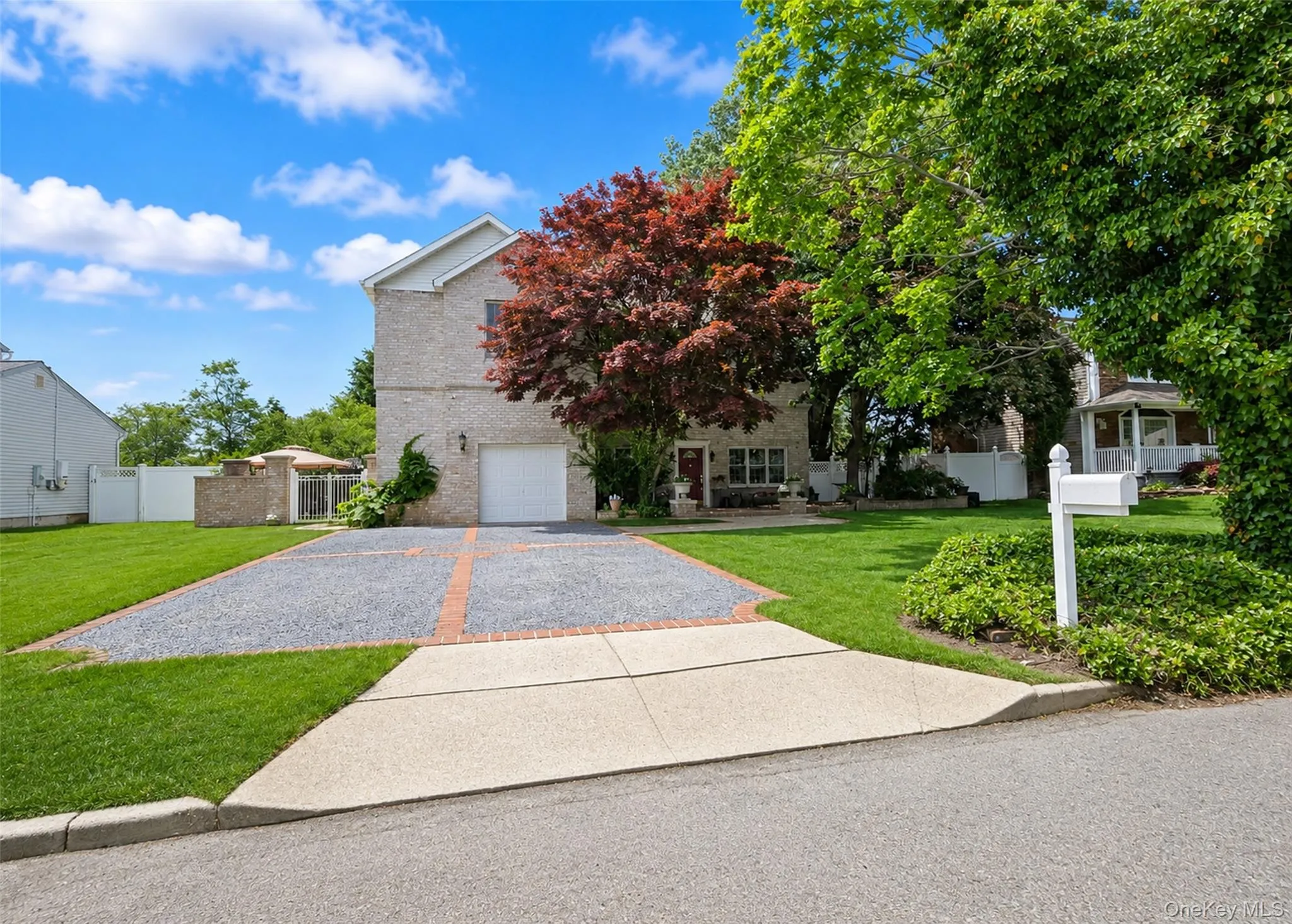 6 Naybor Avenue, Brookhaven, NY, 4 Bedrooms Bedrooms, 12 Rooms Rooms,3 BathroomsBathrooms,Residential,For Rent,Naybor,0,1009647 6 Naybor Avenue, Brookhaven, NY, 4 Bedrooms Bedrooms, 12 Rooms Rooms,3 BathroomsBathrooms,Residential,For Rent,Naybor,0,1009647