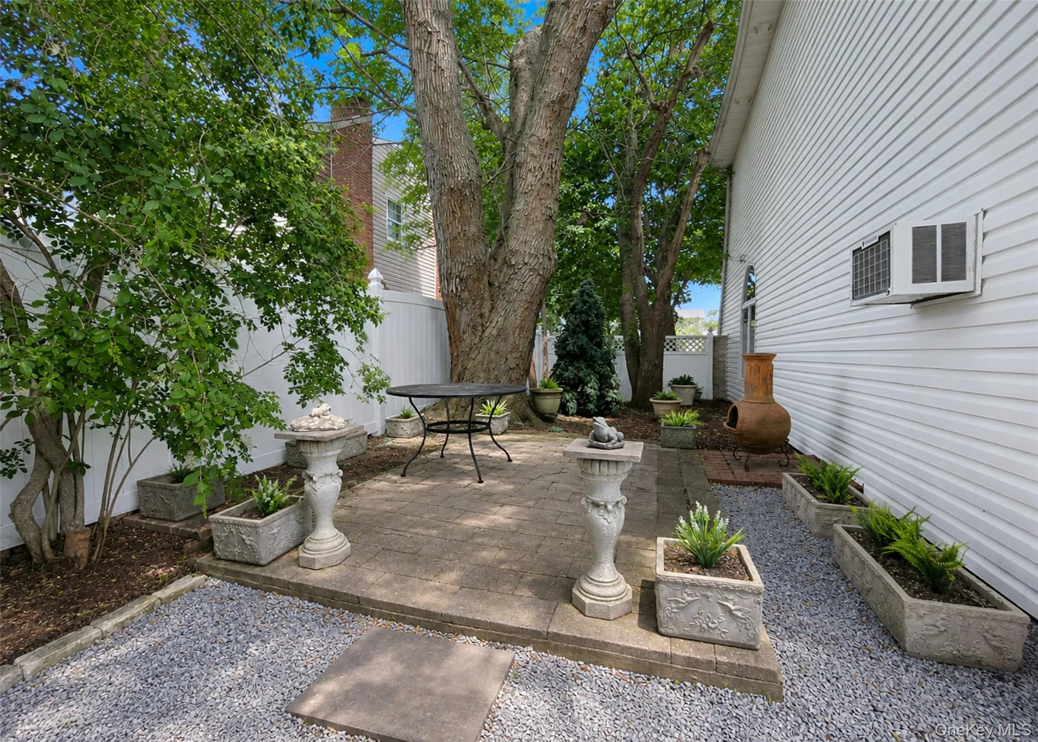 6 Naybor Avenue, Brookhaven, NY, 4 Bedrooms Bedrooms, 12 Rooms Rooms,3 BathroomsBathrooms,Residential,For Rent,Naybor,0,1009647 6 Naybor Avenue, Brookhaven, NY, 4 Bedrooms Bedrooms, 12 Rooms Rooms,3 BathroomsBathrooms,Residential,For Rent,Naybor,0,1009647