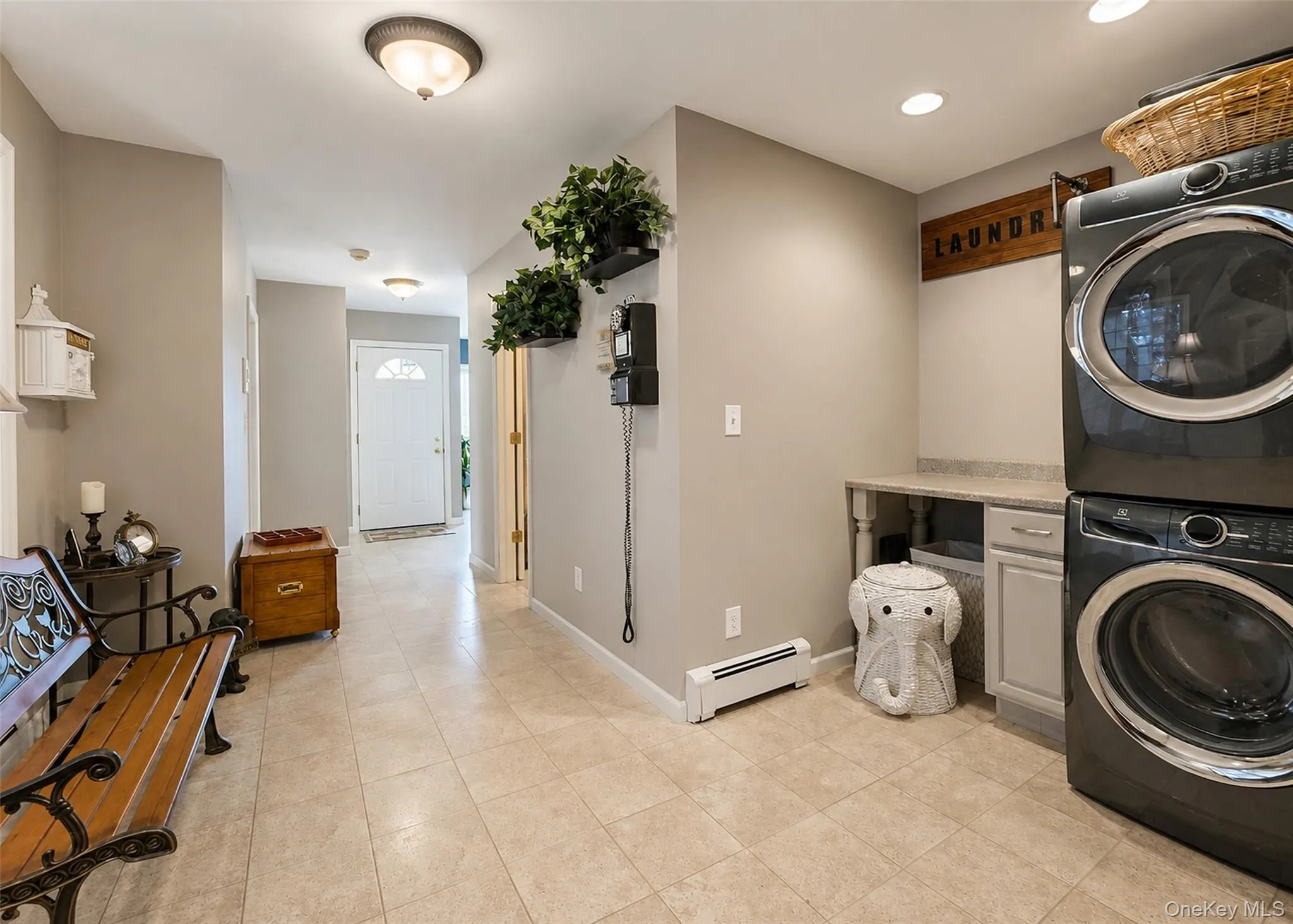 6 Naybor Avenue, Brookhaven, NY, 4 Bedrooms Bedrooms, 12 Rooms Rooms,3 BathroomsBathrooms,Residential,For Rent,Naybor,0,1009647 6 Naybor Avenue, Brookhaven, NY, 4 Bedrooms Bedrooms, 12 Rooms Rooms,3 BathroomsBathrooms,Residential,For Rent,Naybor,0,1009647