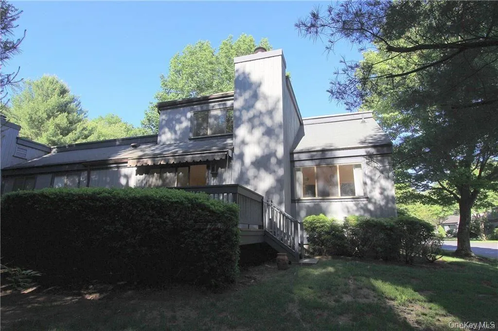 246 Heritage Hills Drive, Somers, NY, 3 Bedrooms Bedrooms, 6 Rooms Rooms,2 BathroomsBathrooms,Residential Lease,For Rent,Heritage Hills,0,1009649 246 Heritage Hills Drive, Somers, NY, 3 Bedrooms Bedrooms, 6 Rooms Rooms,2 BathroomsBathrooms,Residential Lease,For Rent,Heritage Hills,0,1009649