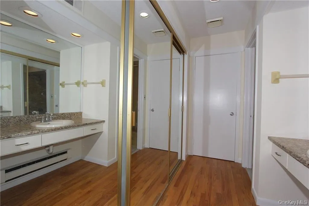 246 Heritage Hills Drive, Somers, NY, 3 Bedrooms Bedrooms, 6 Rooms Rooms,2 BathroomsBathrooms,Residential Lease,For Rent,Heritage Hills,0,1009649 246 Heritage Hills Drive, Somers, NY, 3 Bedrooms Bedrooms, 6 Rooms Rooms,2 BathroomsBathrooms,Residential Lease,For Rent,Heritage Hills,0,1009649