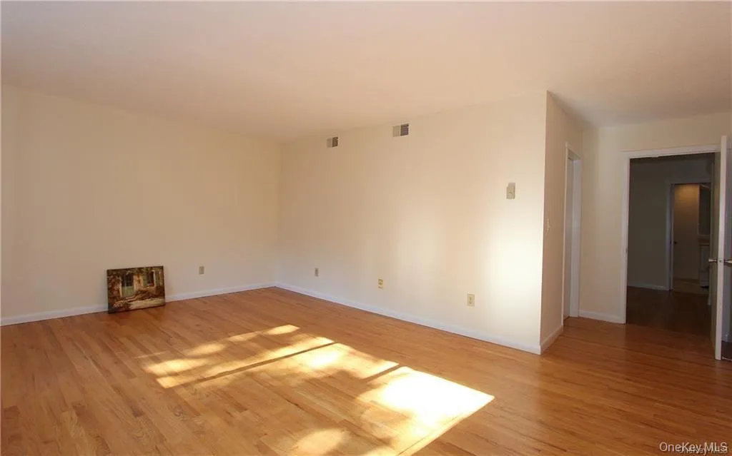 246 Heritage Hills Drive, Somers, NY, 3 Bedrooms Bedrooms, 6 Rooms Rooms,2 BathroomsBathrooms,Residential Lease,For Rent,Heritage Hills,0,1009649 246 Heritage Hills Drive, Somers, NY, 3 Bedrooms Bedrooms, 6 Rooms Rooms,2 BathroomsBathrooms,Residential Lease,For Rent,Heritage Hills,0,1009649