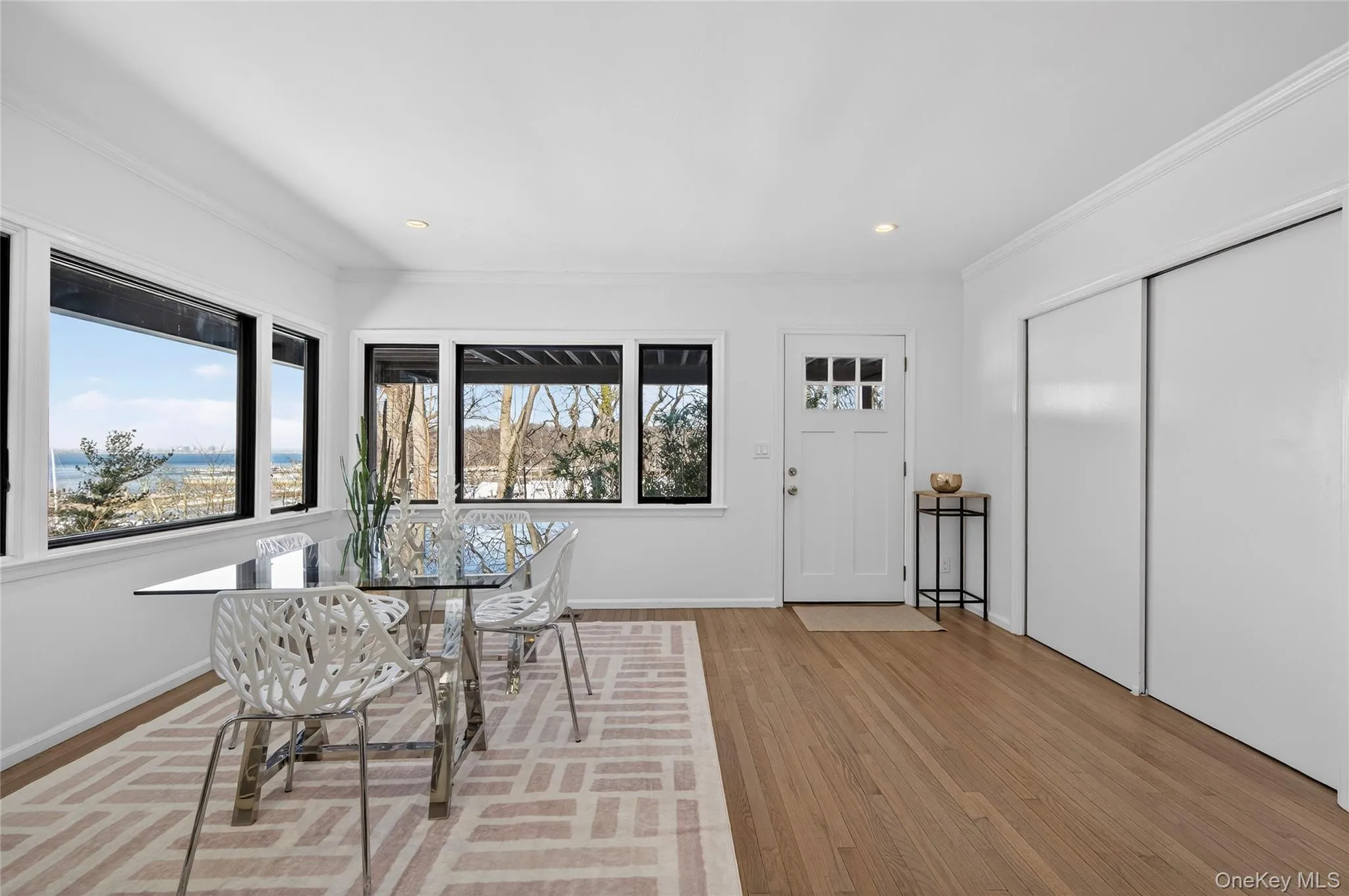 2 Prospect Avenue, Oyster Bay, NY, 2 Bedrooms Bedrooms, 5 Rooms Rooms,1 BathroomBathrooms,Residential Lease,For Rent,Prospect,0,1009650 2 Prospect Avenue, Oyster Bay, NY, 2 Bedrooms Bedrooms, 5 Rooms Rooms,1 BathroomBathrooms,Residential Lease,For Rent,Prospect,0,1009650