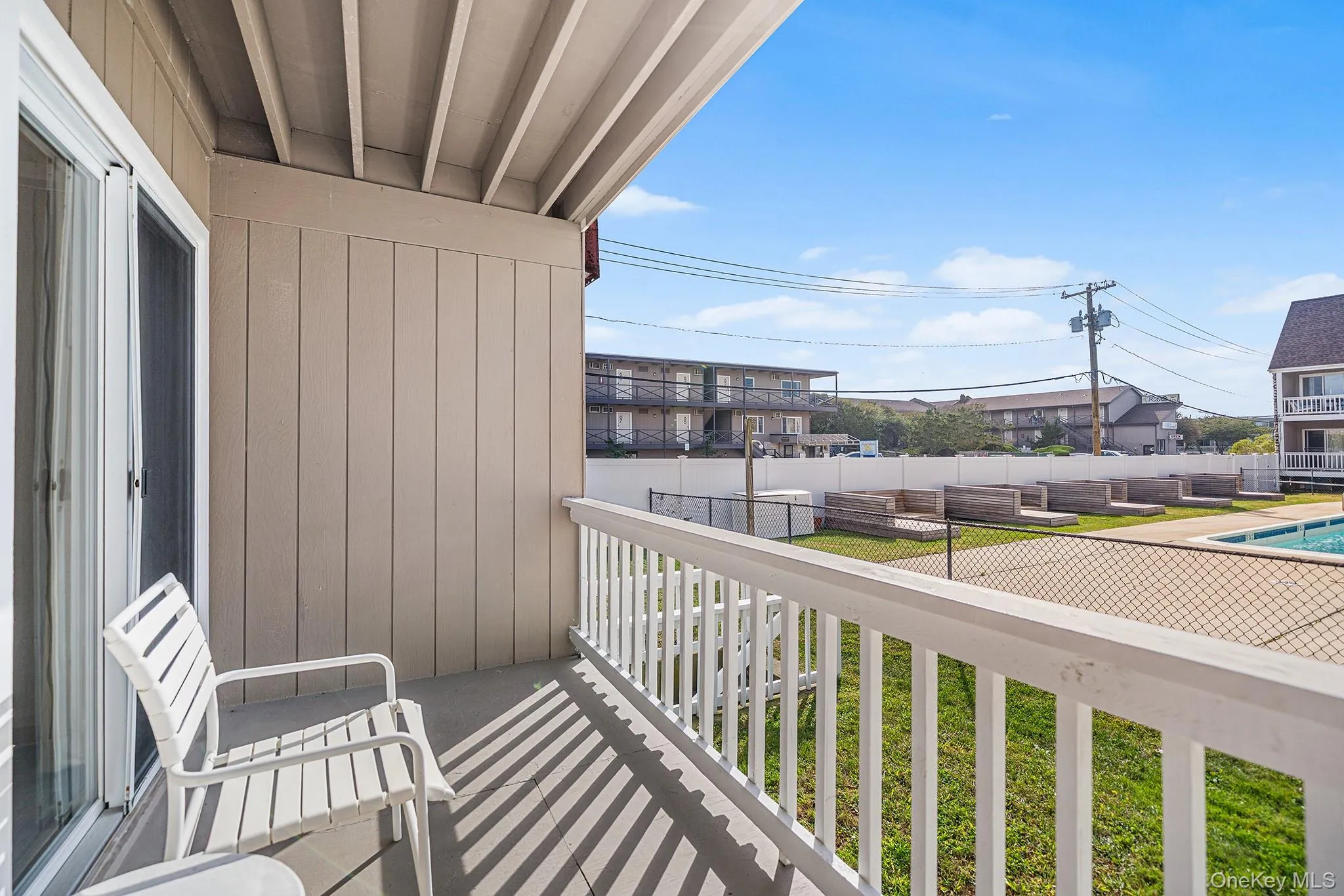 131 Emerson Avenue, East Hampton, NY, 1 Bedroom Bedrooms, 3 Rooms Rooms,1 BathroomBathrooms,Residential,For Rent,Emerson,0,1009652 131 Emerson Avenue, East Hampton, NY, 1 Bedroom Bedrooms, 3 Rooms Rooms,1 BathroomBathrooms,Residential,For Rent,Emerson,0,1009652