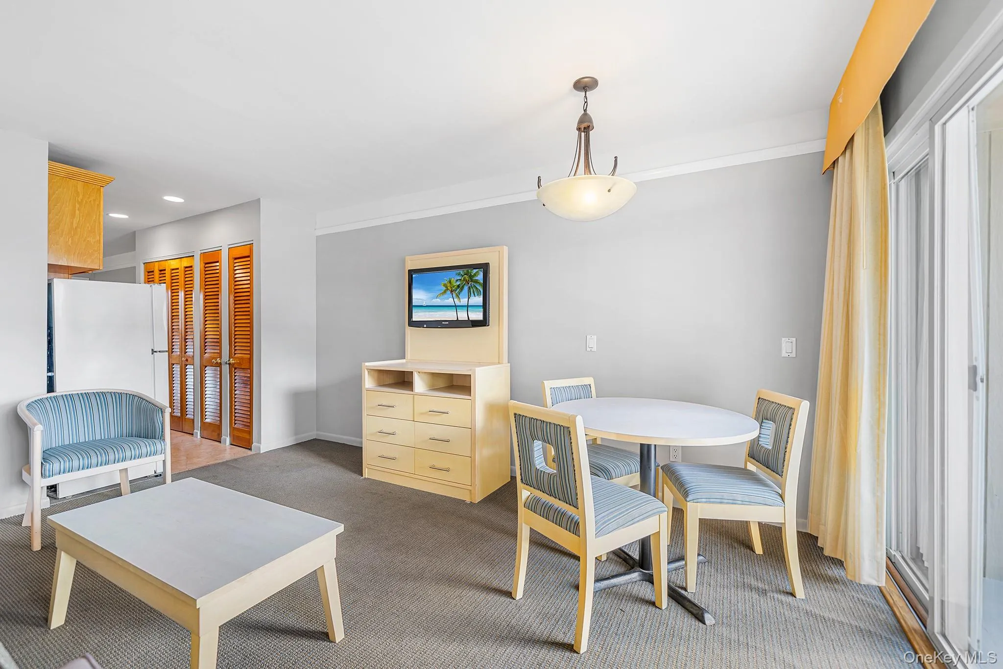 131 Emerson Avenue, East Hampton, NY, 1 Bedroom Bedrooms, 3 Rooms Rooms,1 BathroomBathrooms,Residential,For Rent,Emerson,0,1009652 131 Emerson Avenue, East Hampton, NY, 1 Bedroom Bedrooms, 3 Rooms Rooms,1 BathroomBathrooms,Residential,For Rent,Emerson,0,1009652