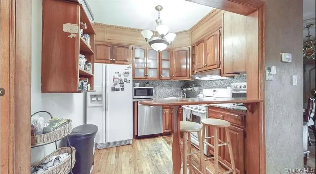 44-32 64 Street, New York, NY, 3 Bedrooms Bedrooms, 8 Rooms Rooms,2 BathroomsBathrooms,Residential Lease,For Rent,64,0,1009656 44-32 64 Street, New York, NY, 3 Bedrooms Bedrooms, 8 Rooms Rooms,2 BathroomsBathrooms,Residential Lease,For Rent,64,0,1009656