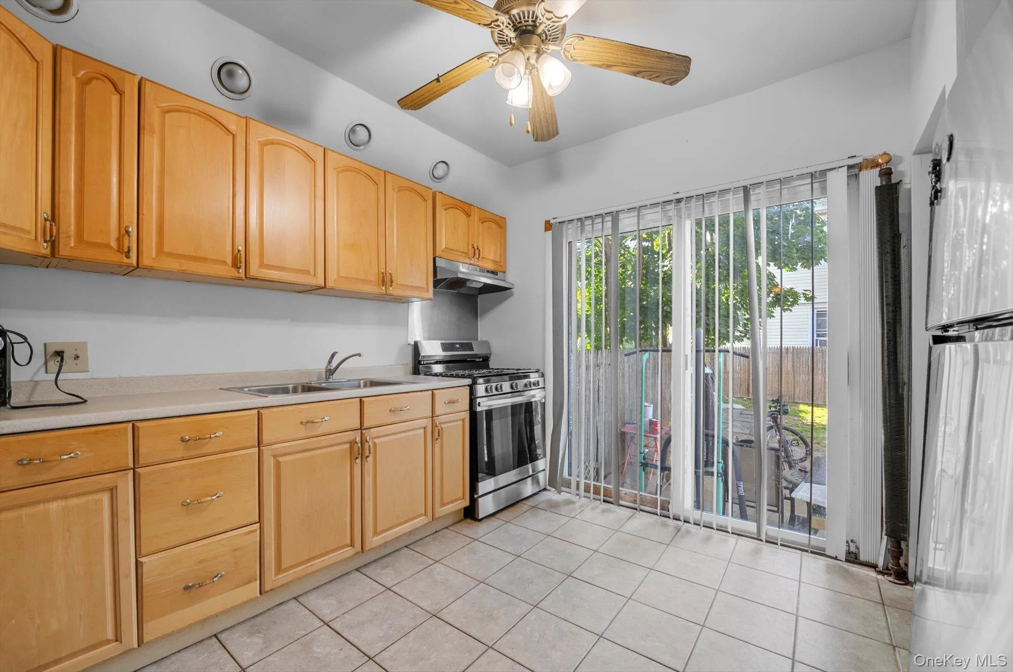 225-13 95th Avenue, Hempstead, NY, 3 Bedrooms Bedrooms, 7 Rooms Rooms,1 BathroomBathrooms,Residential,For Rent,95th,0,1009659 225-13 95th Avenue, Hempstead, NY, 3 Bedrooms Bedrooms, 7 Rooms Rooms,1 BathroomBathrooms,Residential,For Rent,95th,0,1009659