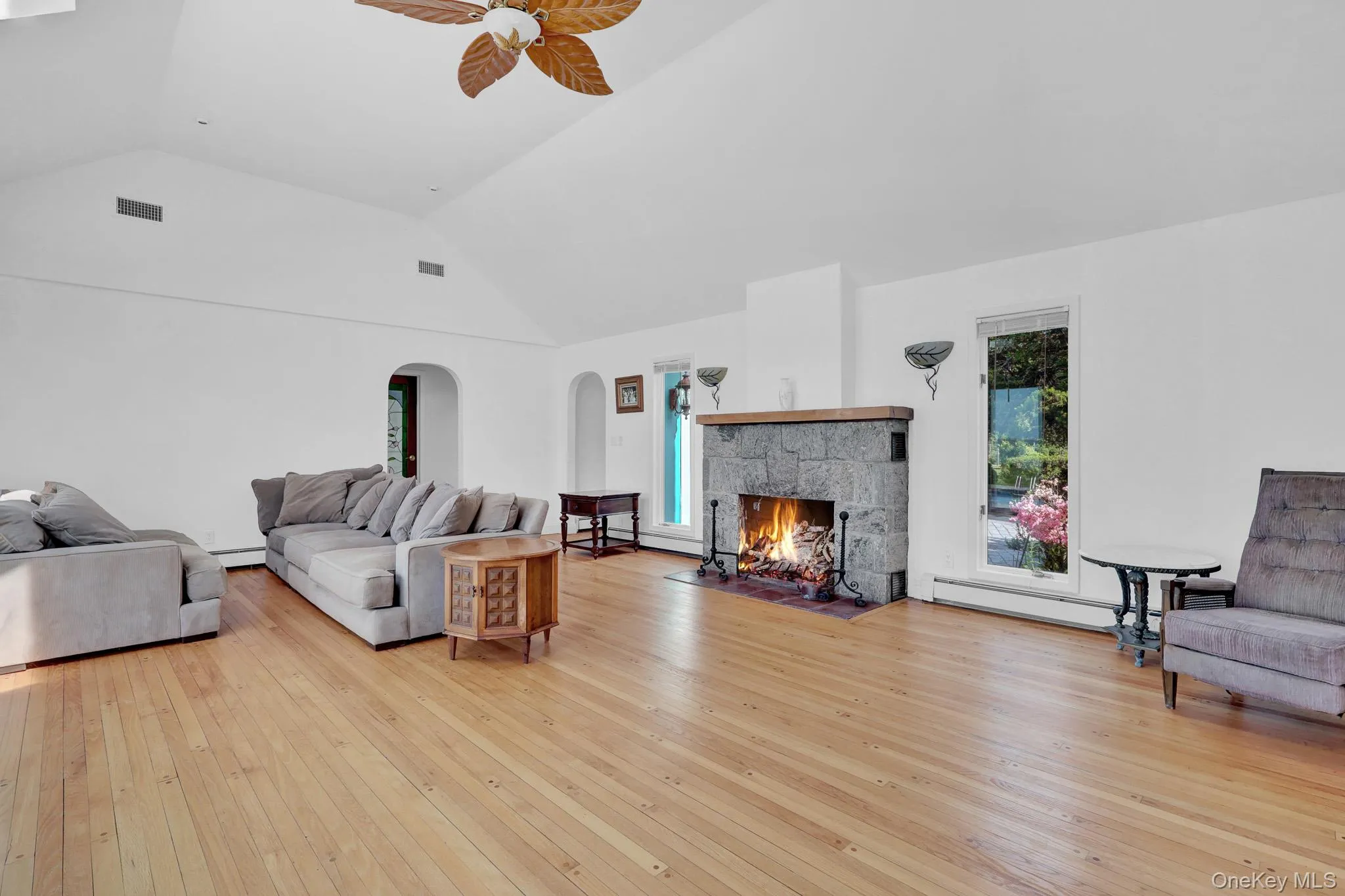 6 Last Lane, Southampton, NY, 6 Bedrooms Bedrooms, 11 Rooms Rooms,5 BathroomsBathrooms,Residential,For Rent,Last,0,1009660 6 Last Lane, Southampton, NY, 6 Bedrooms Bedrooms, 11 Rooms Rooms,5 BathroomsBathrooms,Residential,For Rent,Last,0,1009660