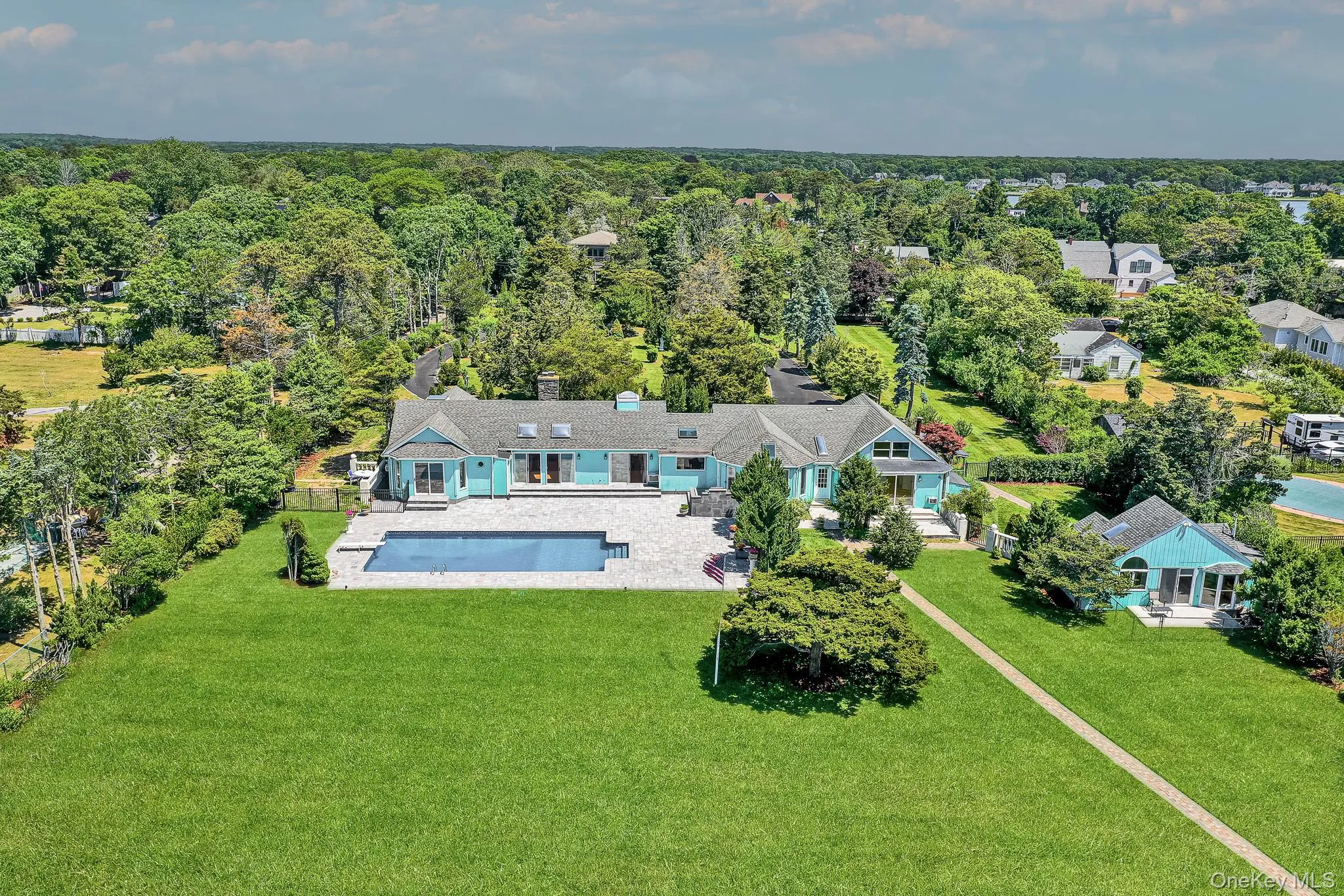 6 Last Lane, Southampton, NY, 6 Bedrooms Bedrooms, 11 Rooms Rooms,5 BathroomsBathrooms,Residential,For Rent,Last,0,1009660 6 Last Lane, Southampton, NY, 6 Bedrooms Bedrooms, 11 Rooms Rooms,5 BathroomsBathrooms,Residential,For Rent,Last,0,1009660