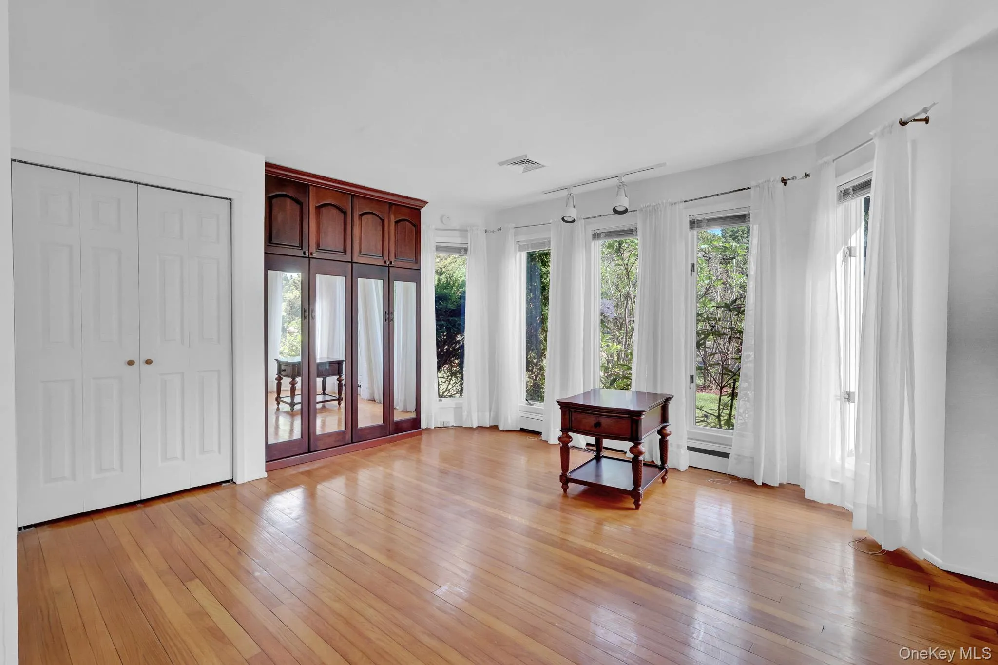 6 Last Lane, Southampton, NY, 6 Bedrooms Bedrooms, 11 Rooms Rooms,5 BathroomsBathrooms,Residential,For Rent,Last,0,1009660 6 Last Lane, Southampton, NY, 6 Bedrooms Bedrooms, 11 Rooms Rooms,5 BathroomsBathrooms,Residential,For Rent,Last,0,1009660