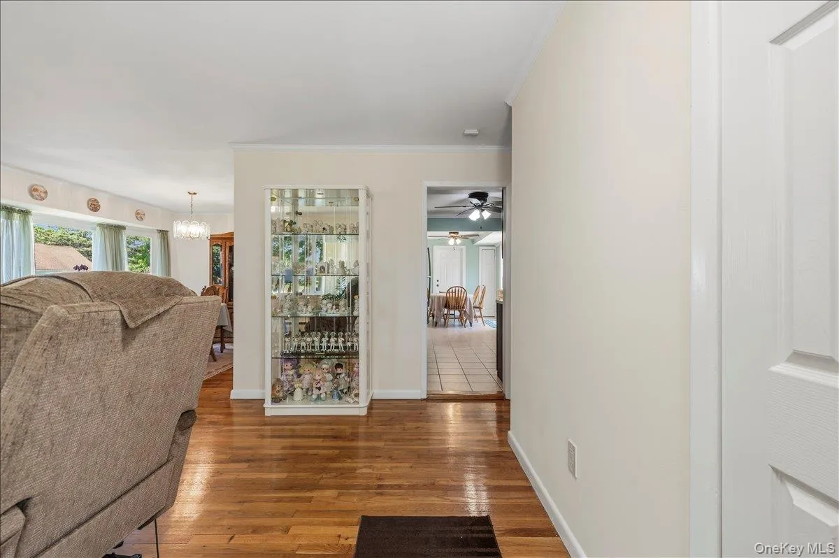 3 Cherry Street, Oyster Bay, NY, 3 Bedrooms Bedrooms, 10 Rooms Rooms,2 BathroomsBathrooms,Residential,For Rent,Cherry,0,1009661 3 Cherry Street, Oyster Bay, NY, 3 Bedrooms Bedrooms, 10 Rooms Rooms,2 BathroomsBathrooms,Residential,For Rent,Cherry,0,1009661