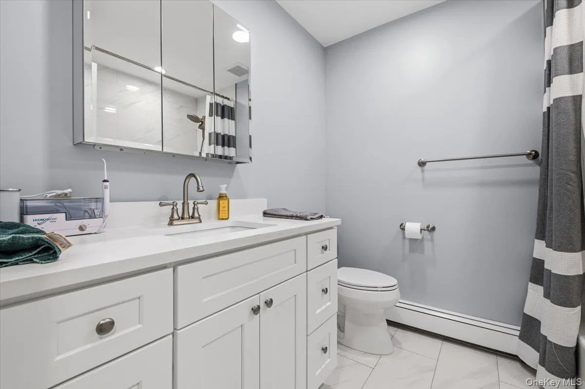 3 Cherry Street, Oyster Bay, NY, 3 Bedrooms Bedrooms, 10 Rooms Rooms,2 BathroomsBathrooms,Residential,For Rent,Cherry,0,1009661 3 Cherry Street, Oyster Bay, NY, 3 Bedrooms Bedrooms, 10 Rooms Rooms,2 BathroomsBathrooms,Residential,For Rent,Cherry,0,1009661