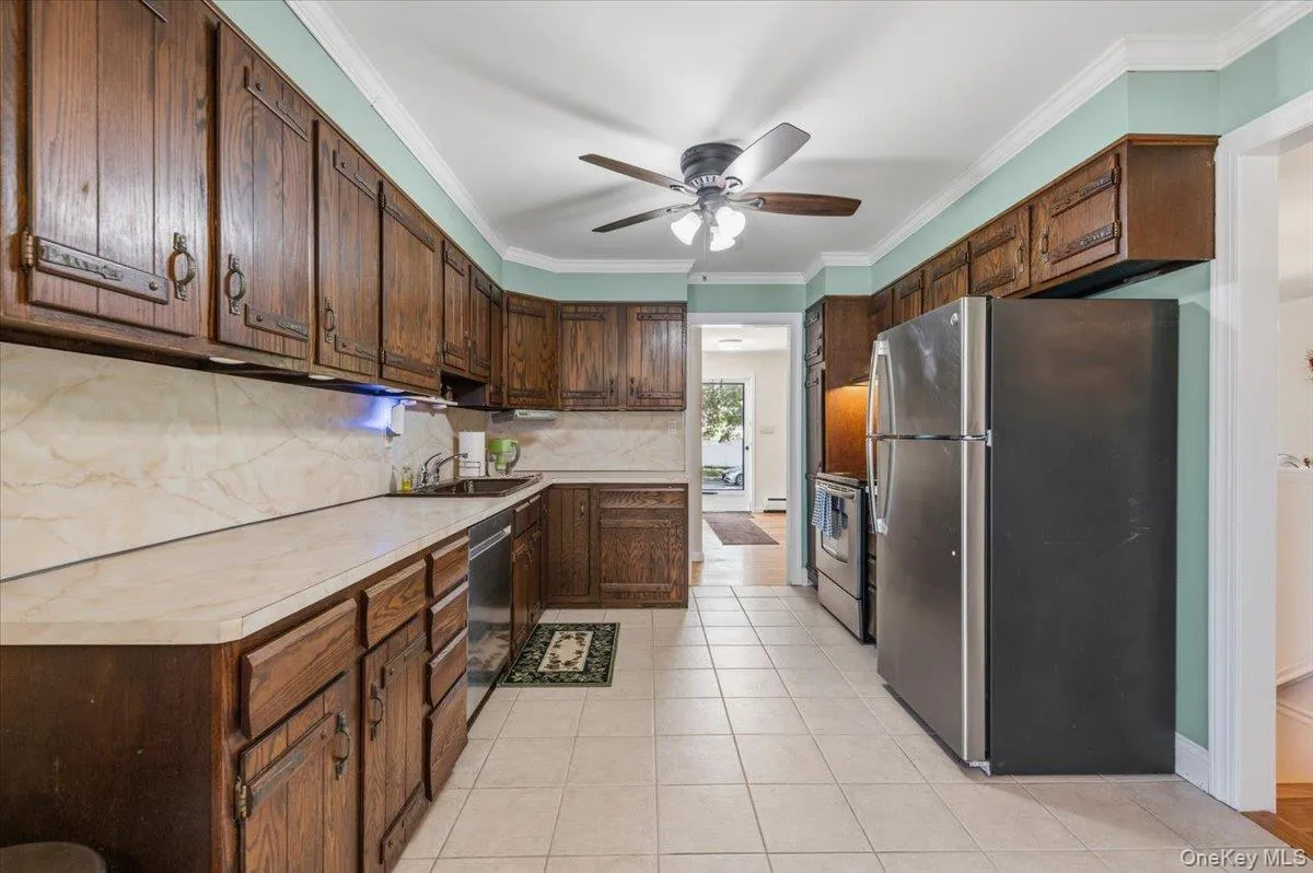 3 Cherry Street, Oyster Bay, NY, 3 Bedrooms Bedrooms, 10 Rooms Rooms,2 BathroomsBathrooms,Residential,For Rent,Cherry,0,1009661 3 Cherry Street, Oyster Bay, NY, 3 Bedrooms Bedrooms, 10 Rooms Rooms,2 BathroomsBathrooms,Residential,For Rent,Cherry,0,1009661