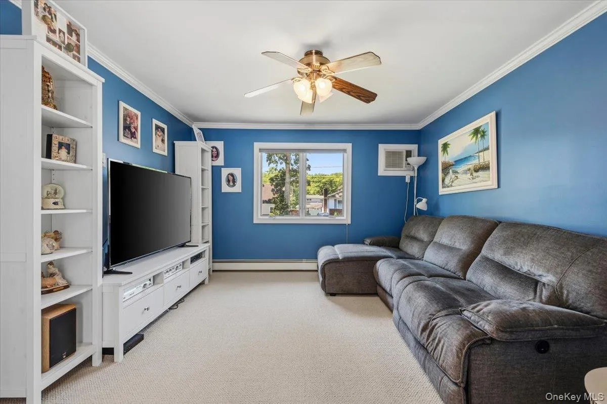 3 Cherry Street, Oyster Bay, NY, 3 Bedrooms Bedrooms, 10 Rooms Rooms,2 BathroomsBathrooms,Residential,For Rent,Cherry,0,1009661 3 Cherry Street, Oyster Bay, NY, 3 Bedrooms Bedrooms, 10 Rooms Rooms,2 BathroomsBathrooms,Residential,For Rent,Cherry,0,1009661